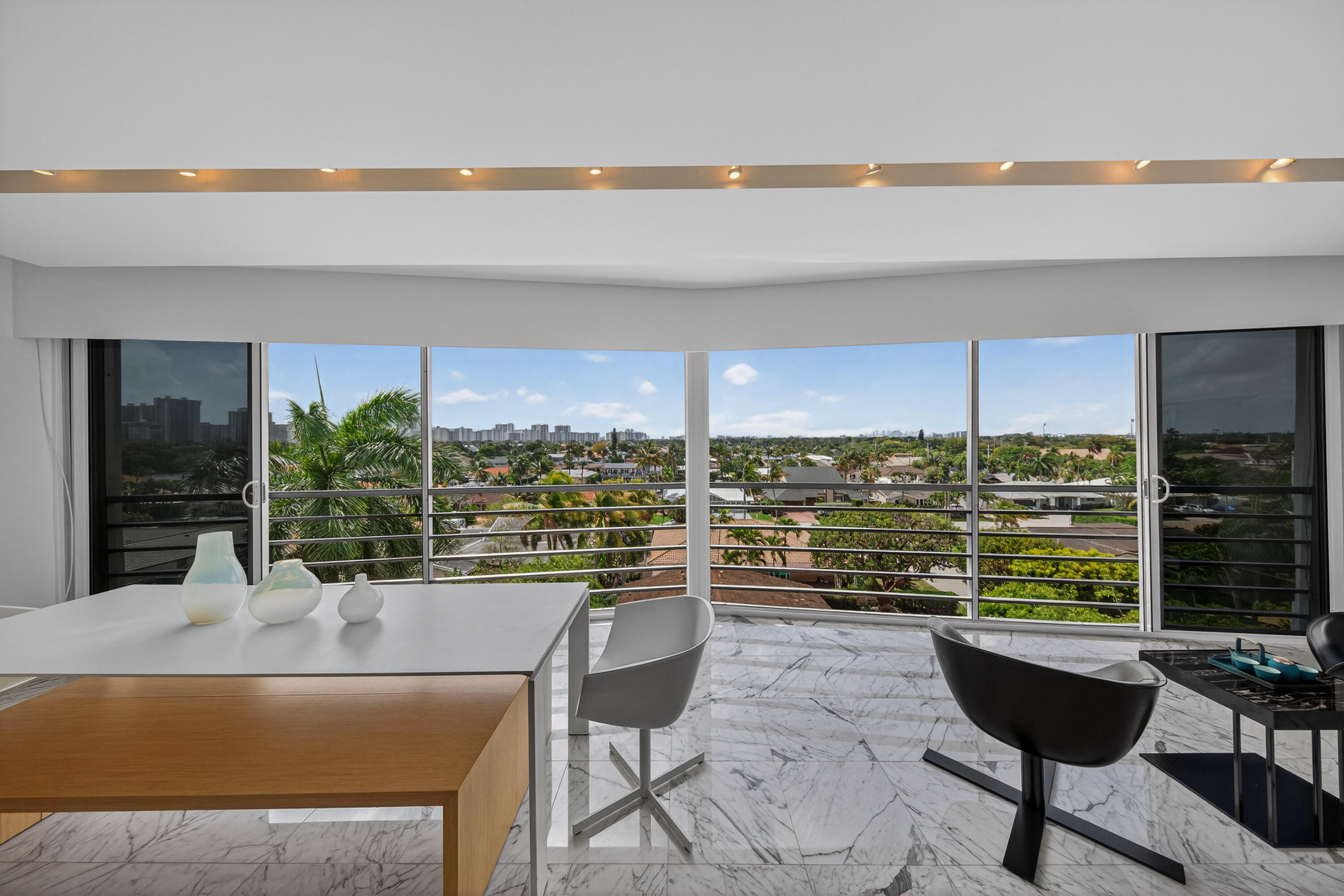 3050 NE 47th #607, Fort Lauderdale FL 33308