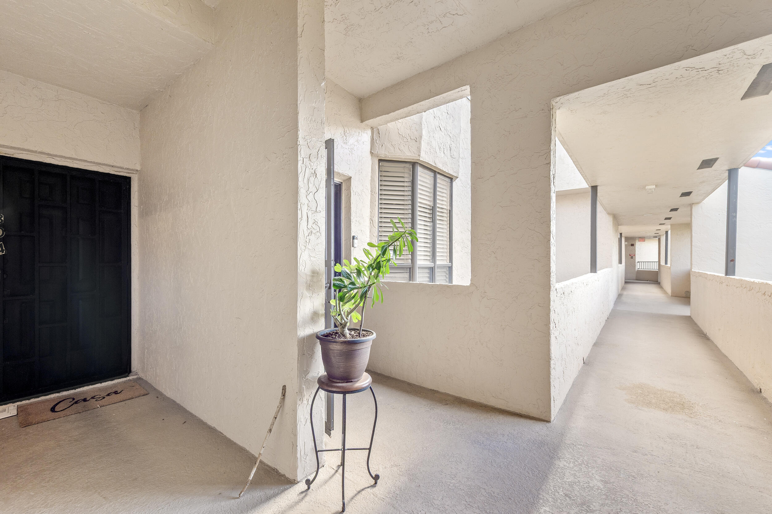 7460 La Paz #304, Boca Raton FL 33433