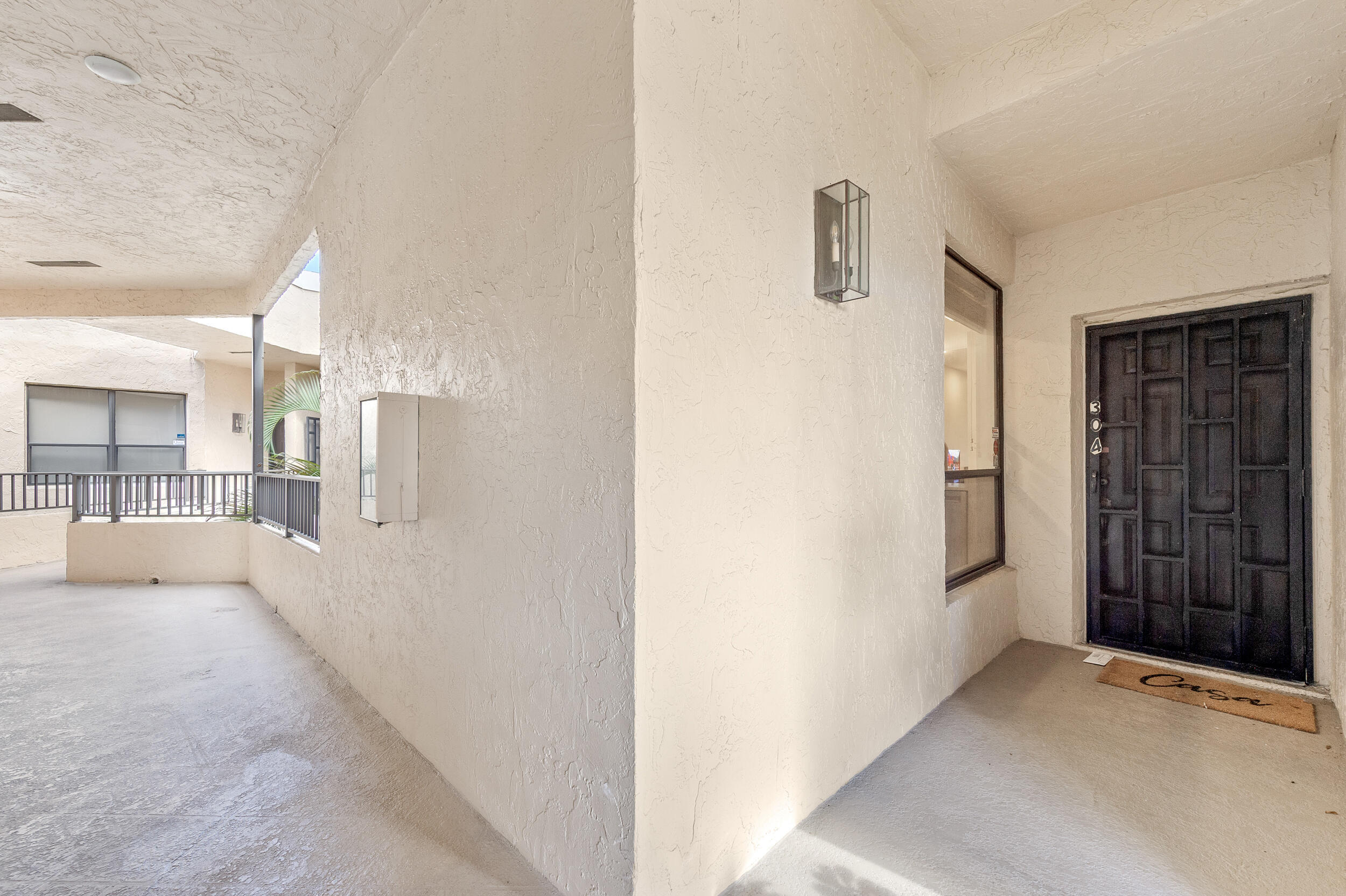 7460 La Paz #304, Boca Raton FL 33433