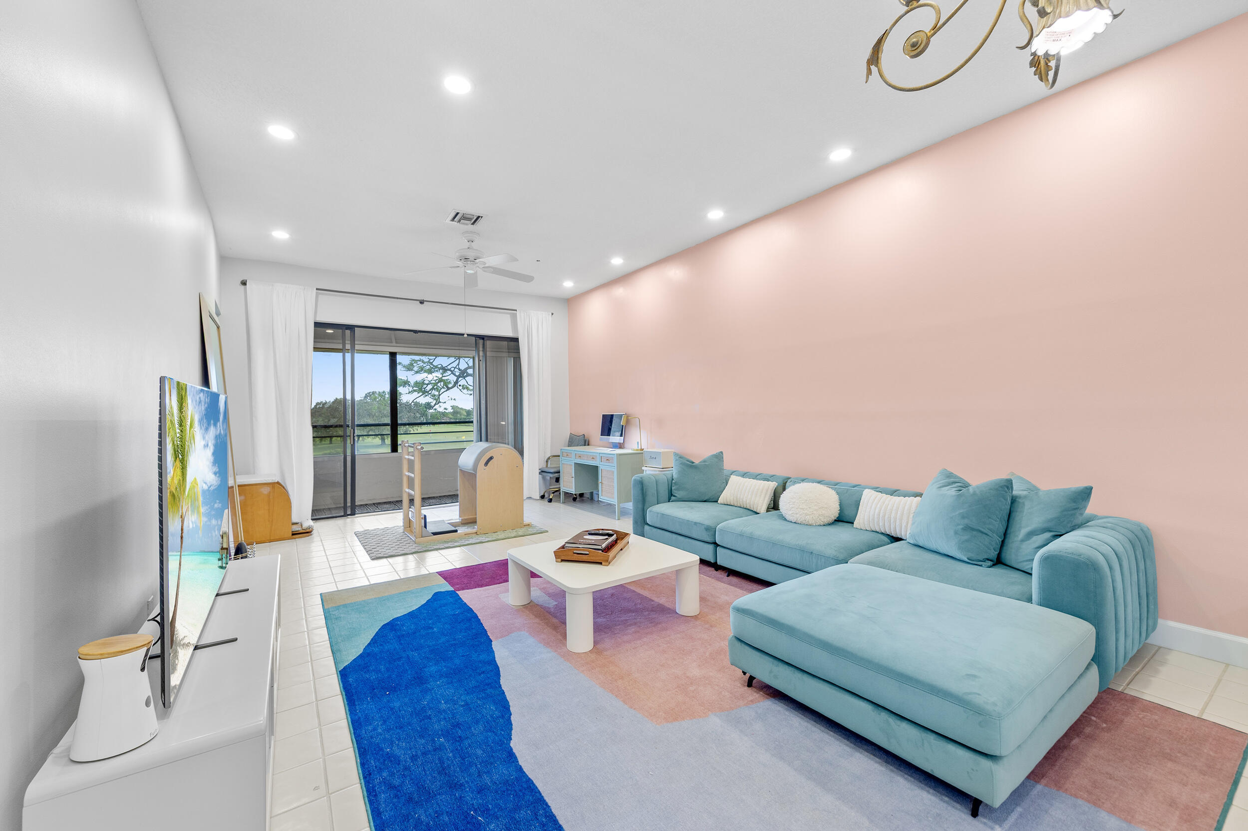 7460 La Paz #304, Boca Raton FL 33433