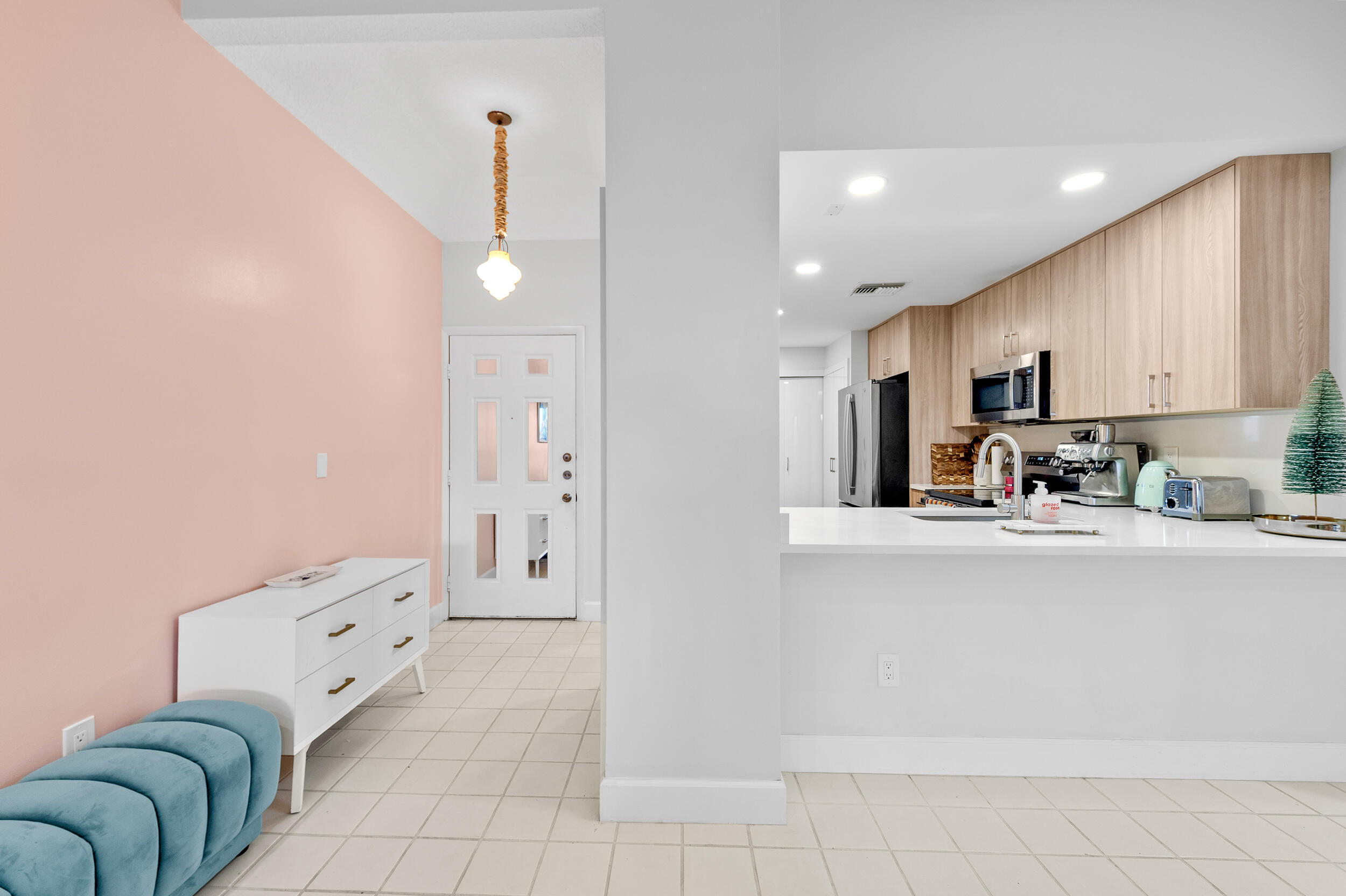 7460 La Paz #304, Boca Raton FL 33433