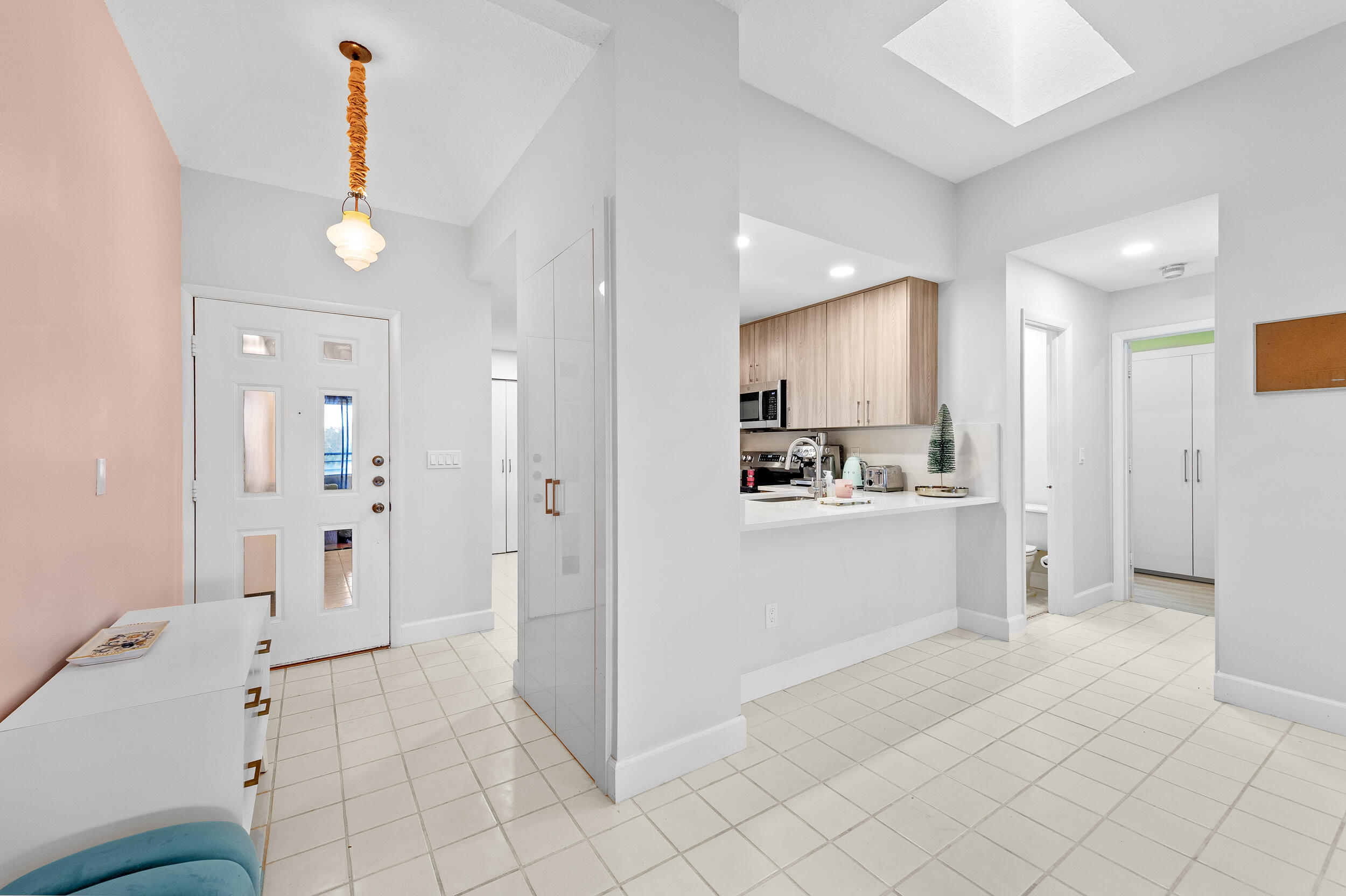 7460 La Paz #304, Boca Raton FL 33433