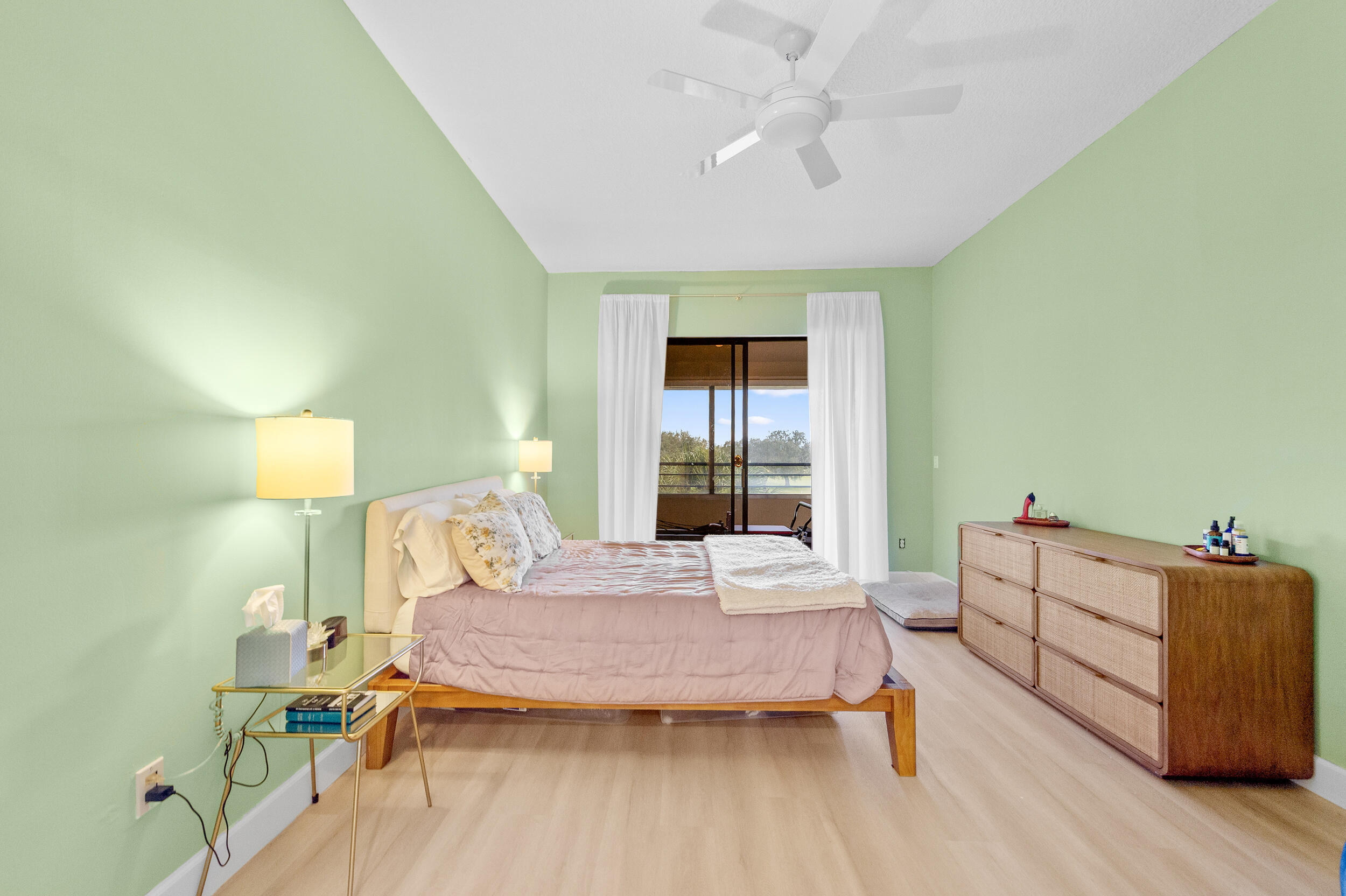 7460 La Paz #304, Boca Raton FL 33433
