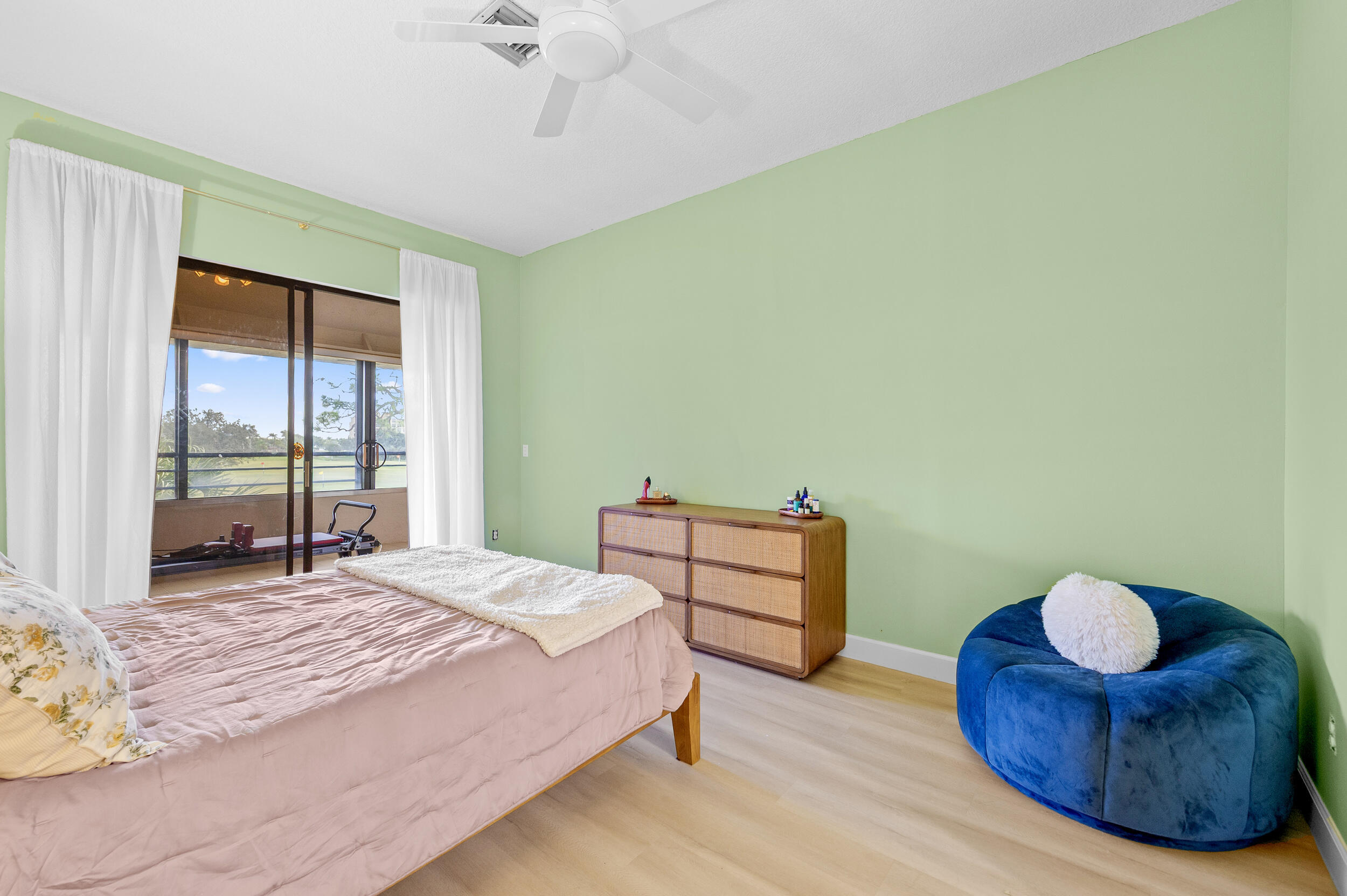 7460 La Paz #304, Boca Raton FL 33433