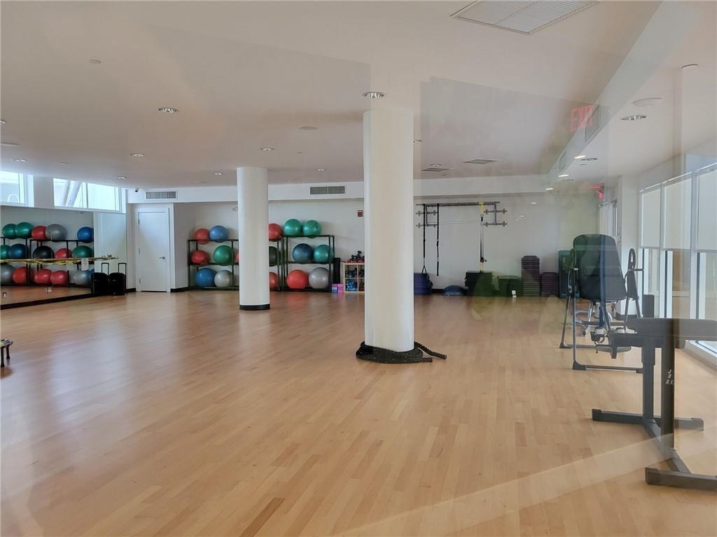 20281 E Country Club #503, Aventura FL 33180