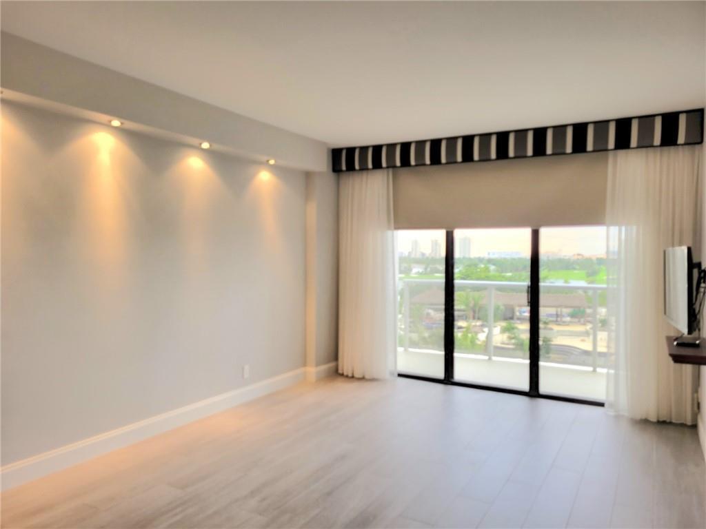 20281 E Country Club #503, Aventura FL 33180