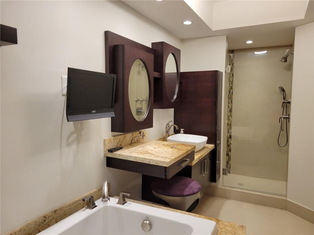 20281 E Country Club #503, Aventura FL 33180