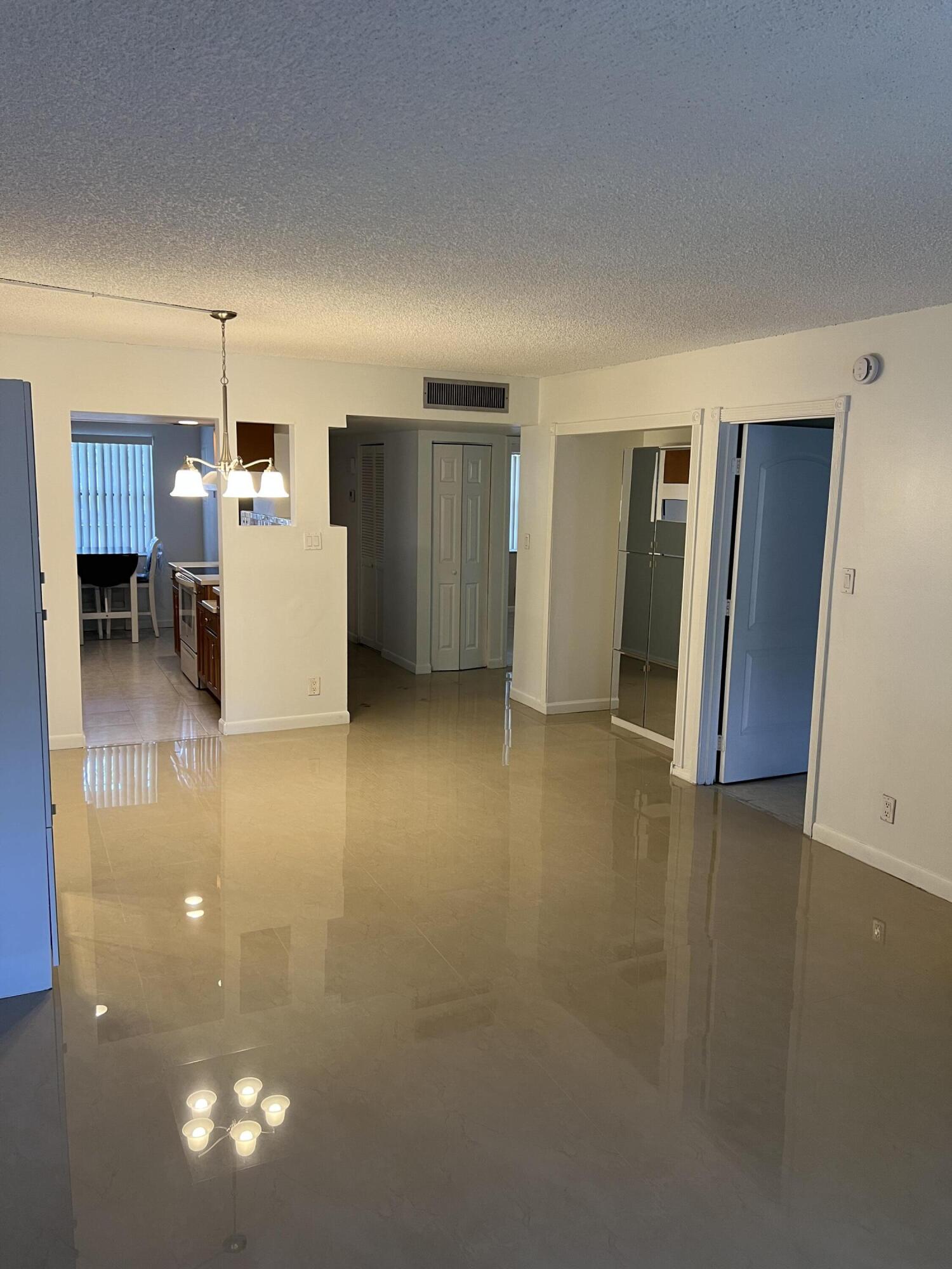 3341 NW 47th #301, Lauderdale Lakes FL 33319