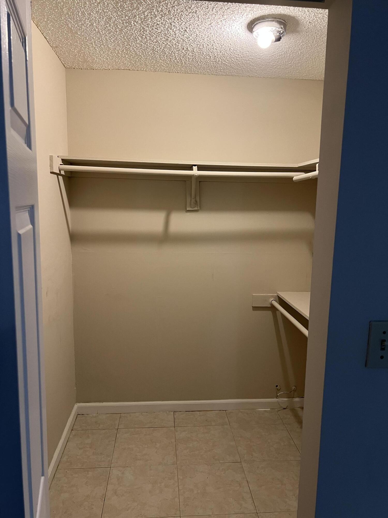 3341 NW 47th #301, Lauderdale Lakes FL 33319