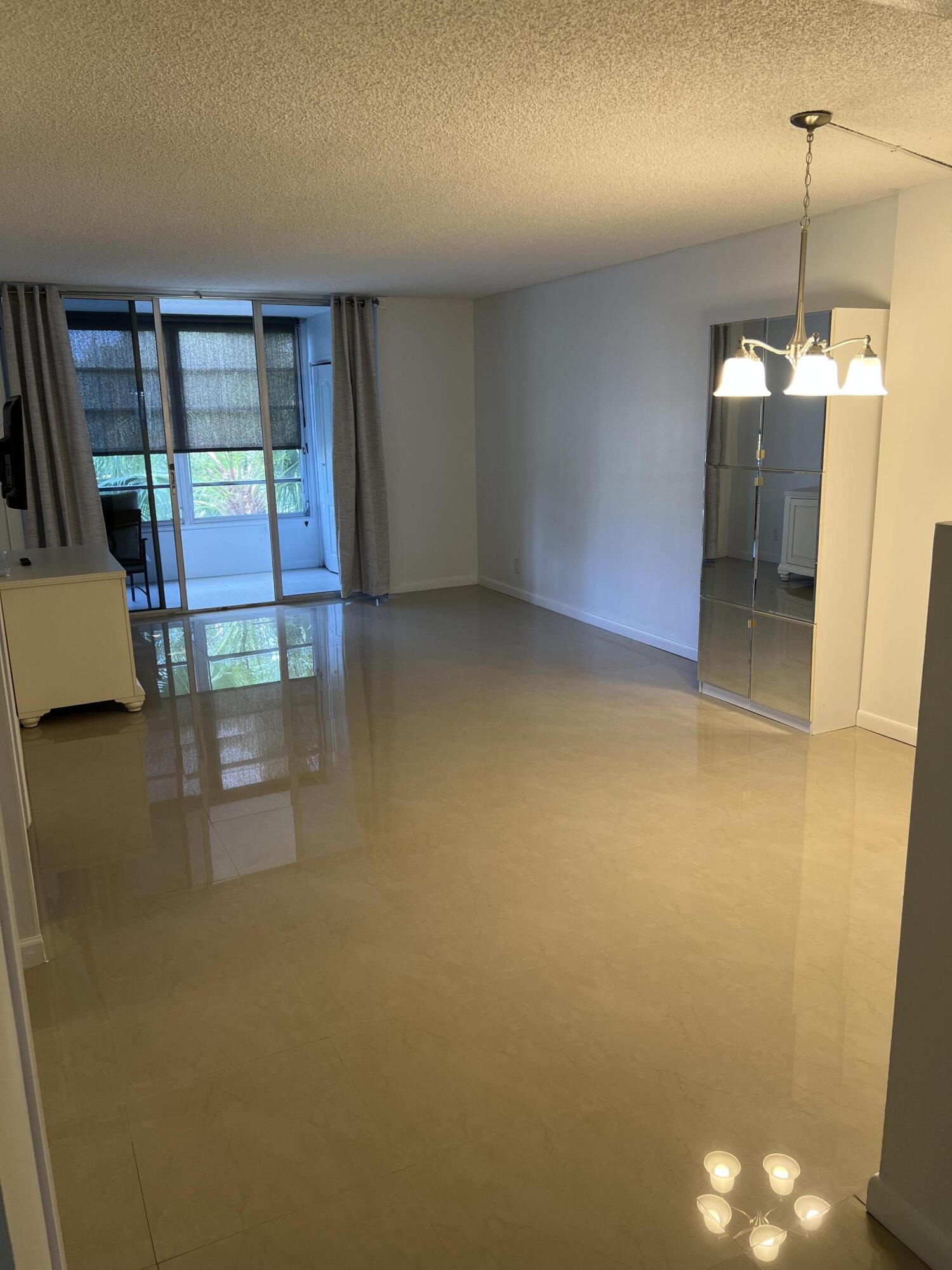 3341 NW 47th #301, Lauderdale Lakes FL 33319