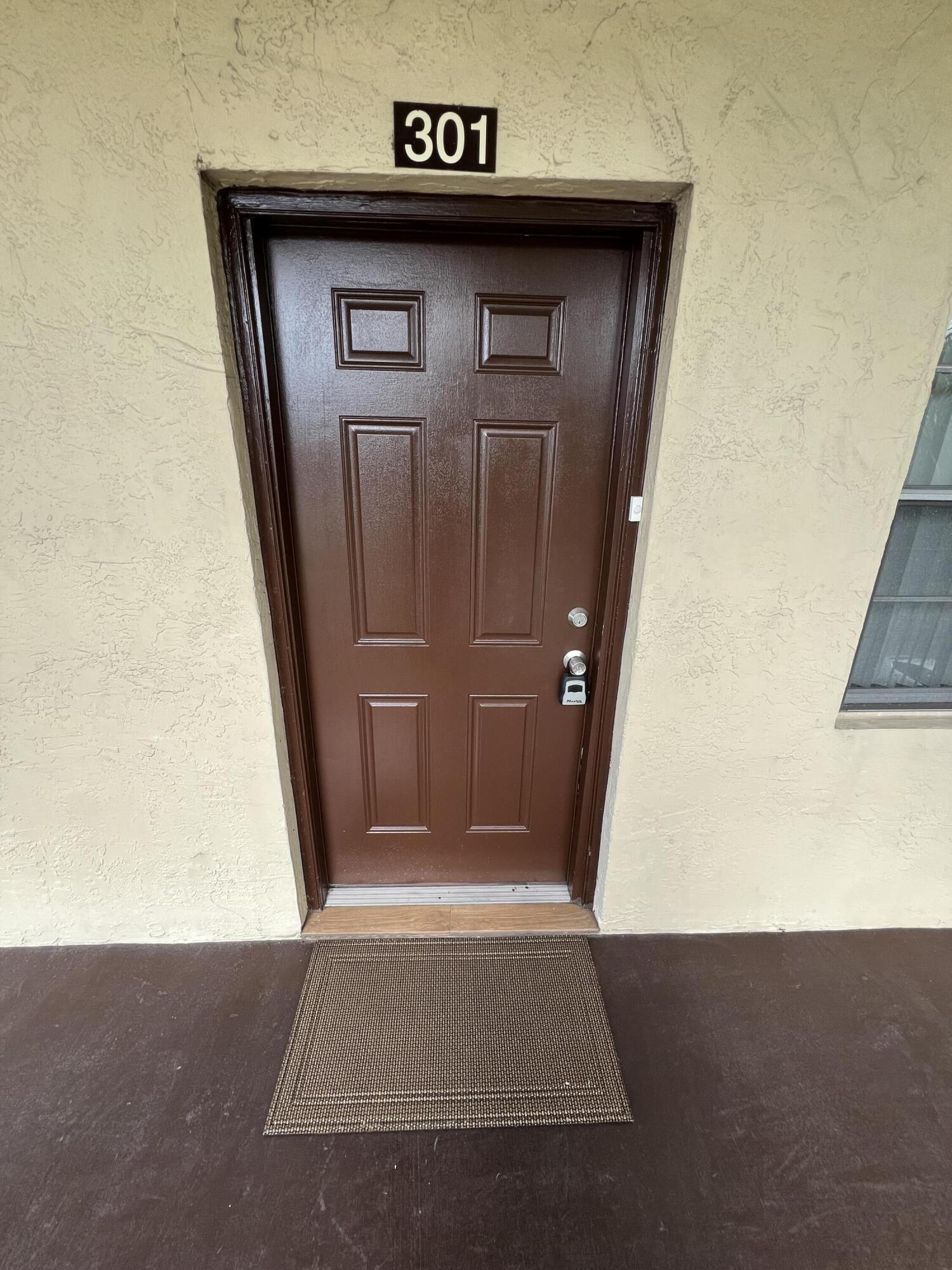 3341 NW 47th #301, Lauderdale Lakes FL 33319