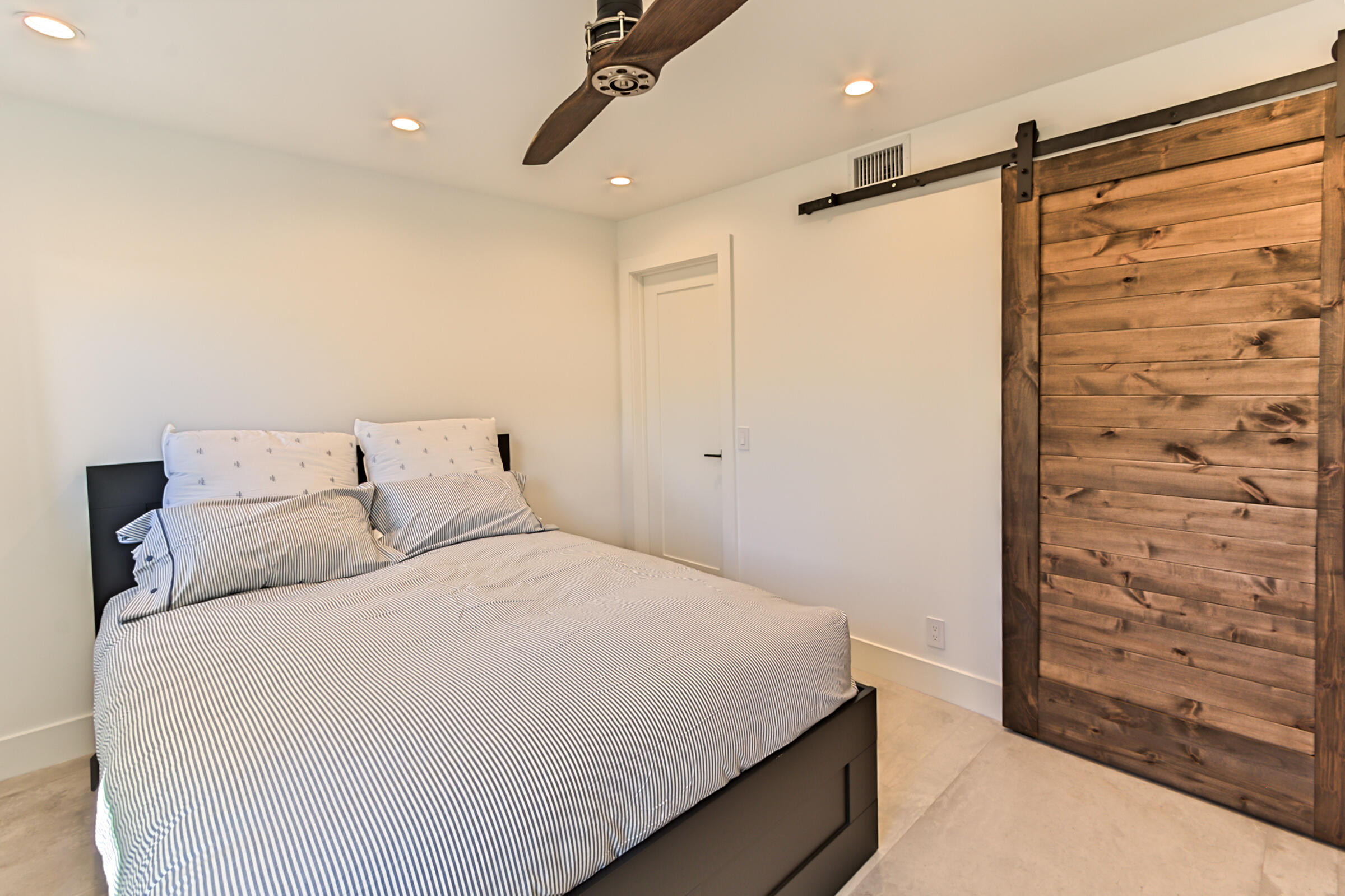 1955 NE 4th #Unit 1, Deerfield Beach FL 33441