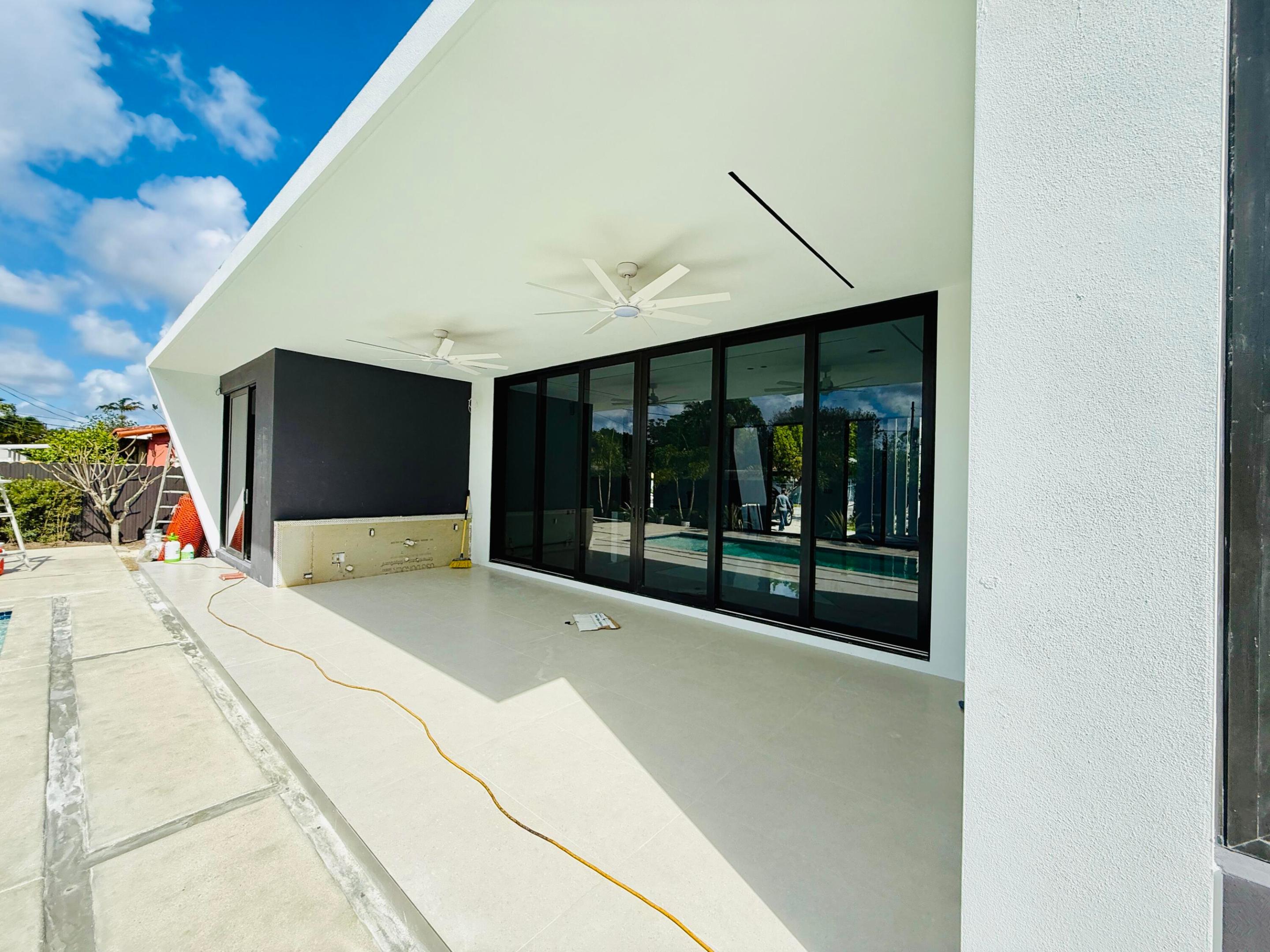 8966 SW 40th, Miami FL 33165