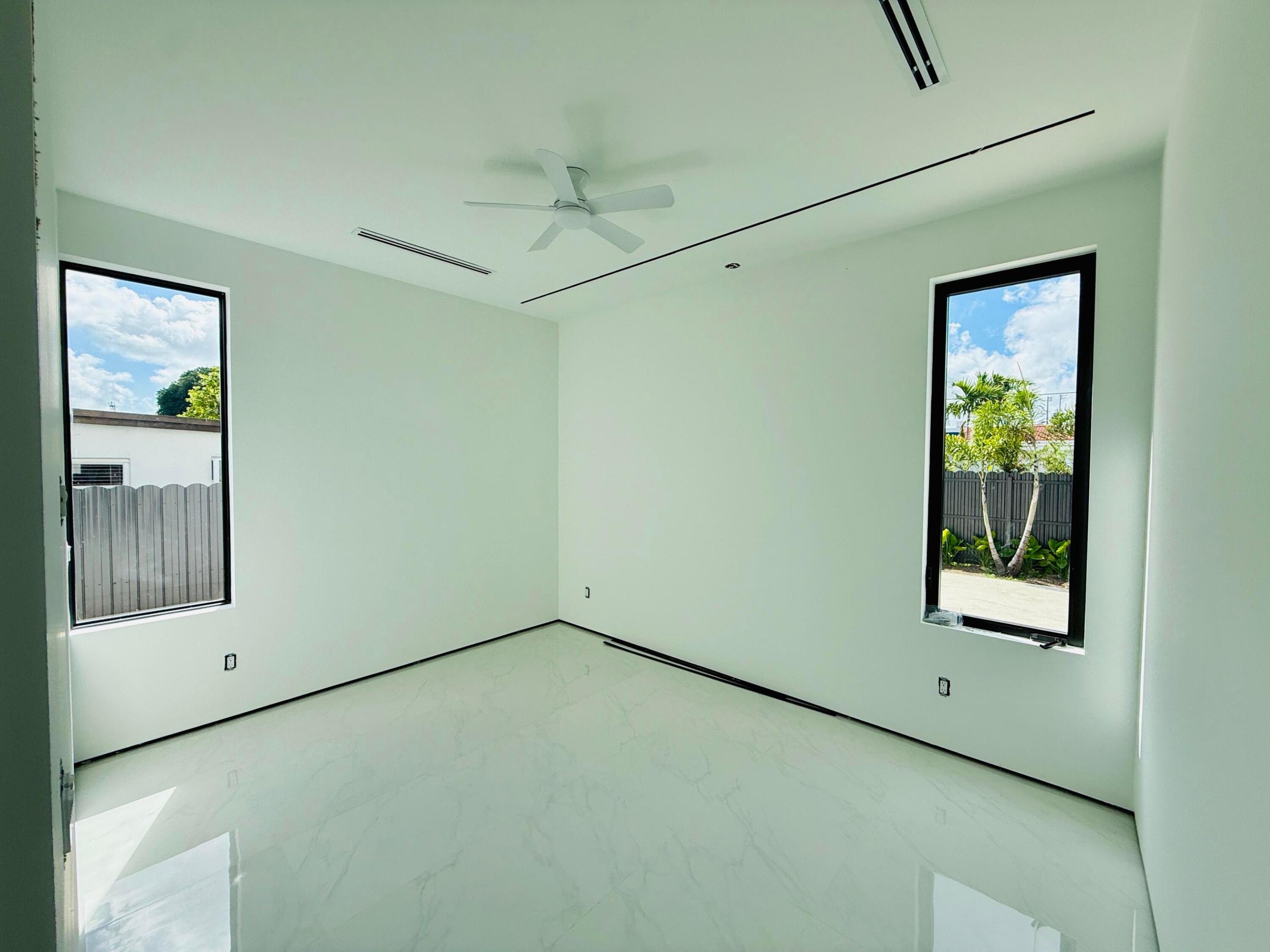 8966 SW 40th, Miami FL 33165