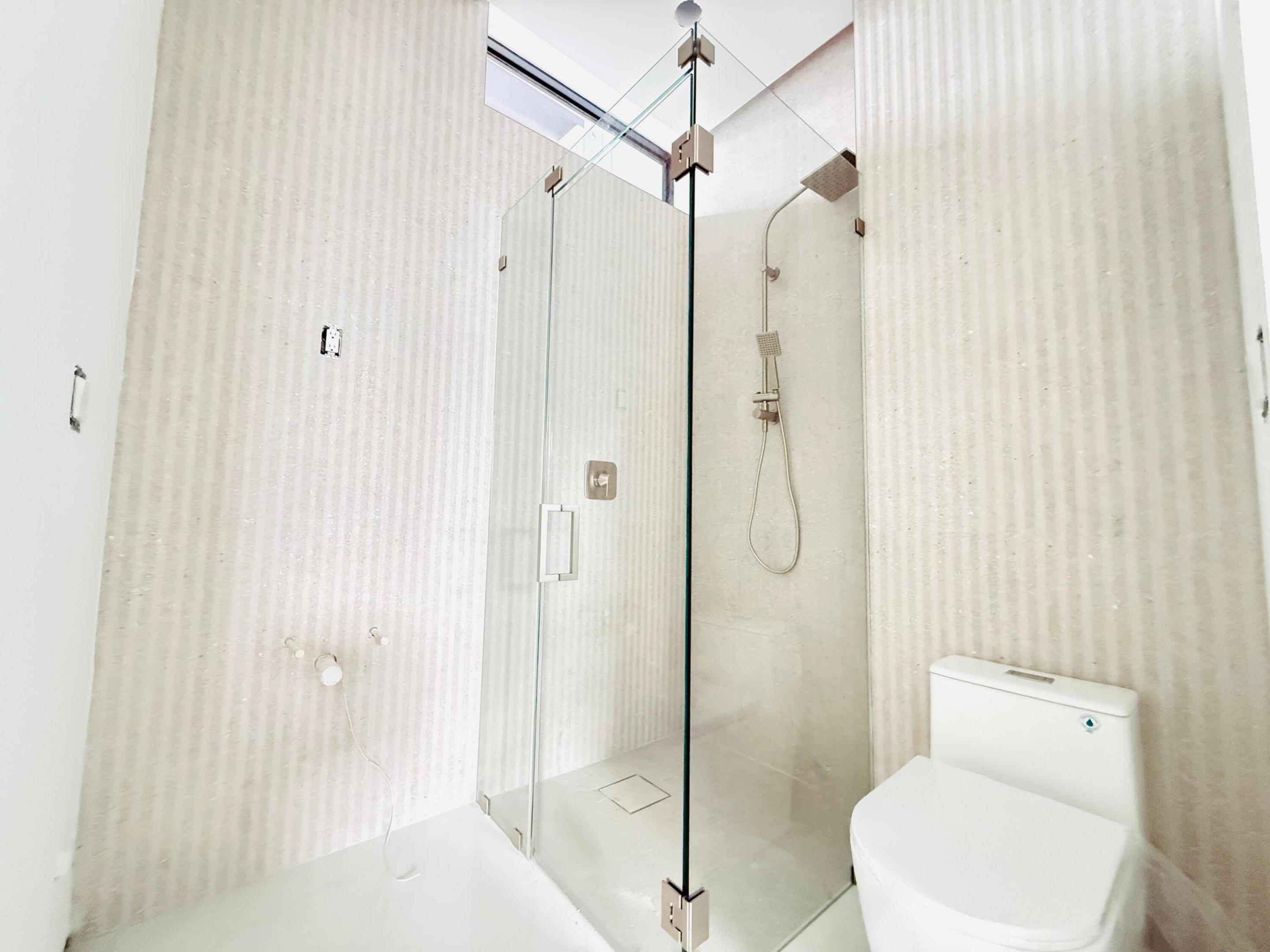 8966 SW 40th, Miami FL 33165