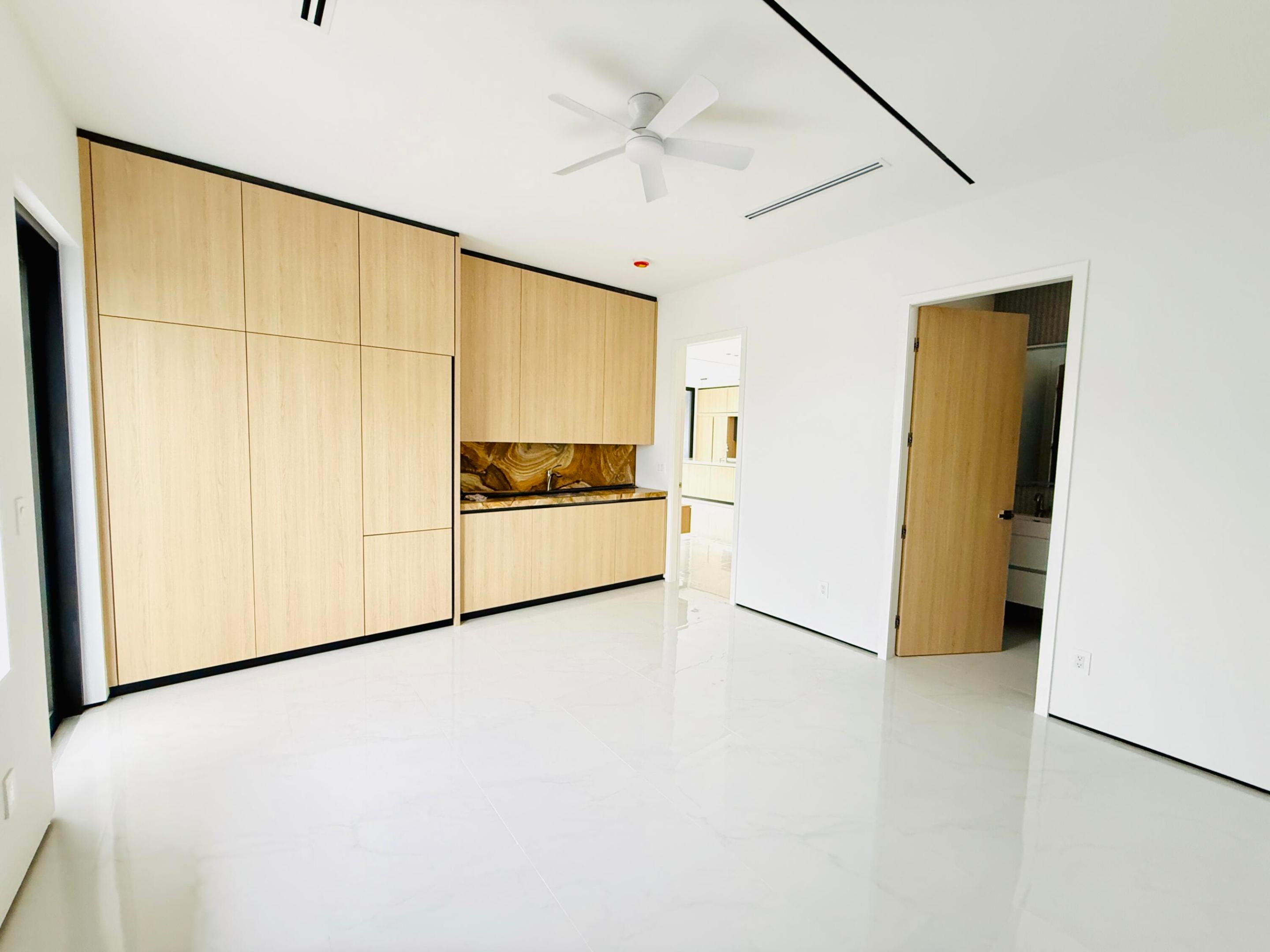 8966 SW 40th, Miami FL 33165