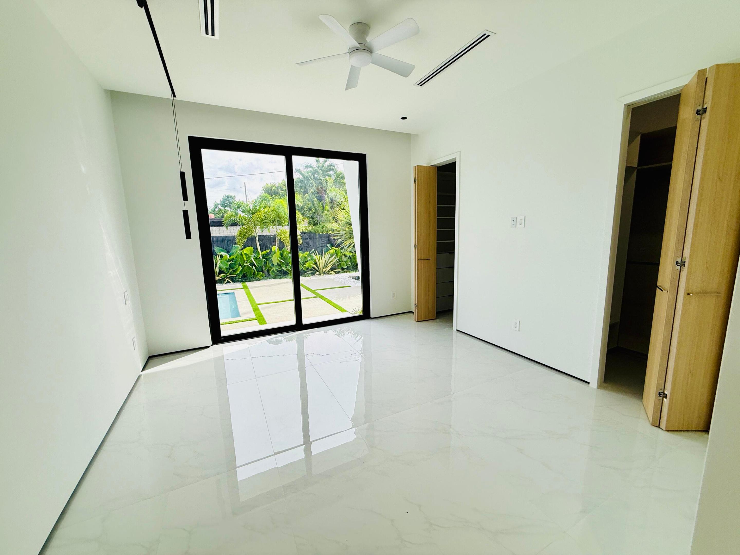 8966 SW 40th, Miami FL 33165