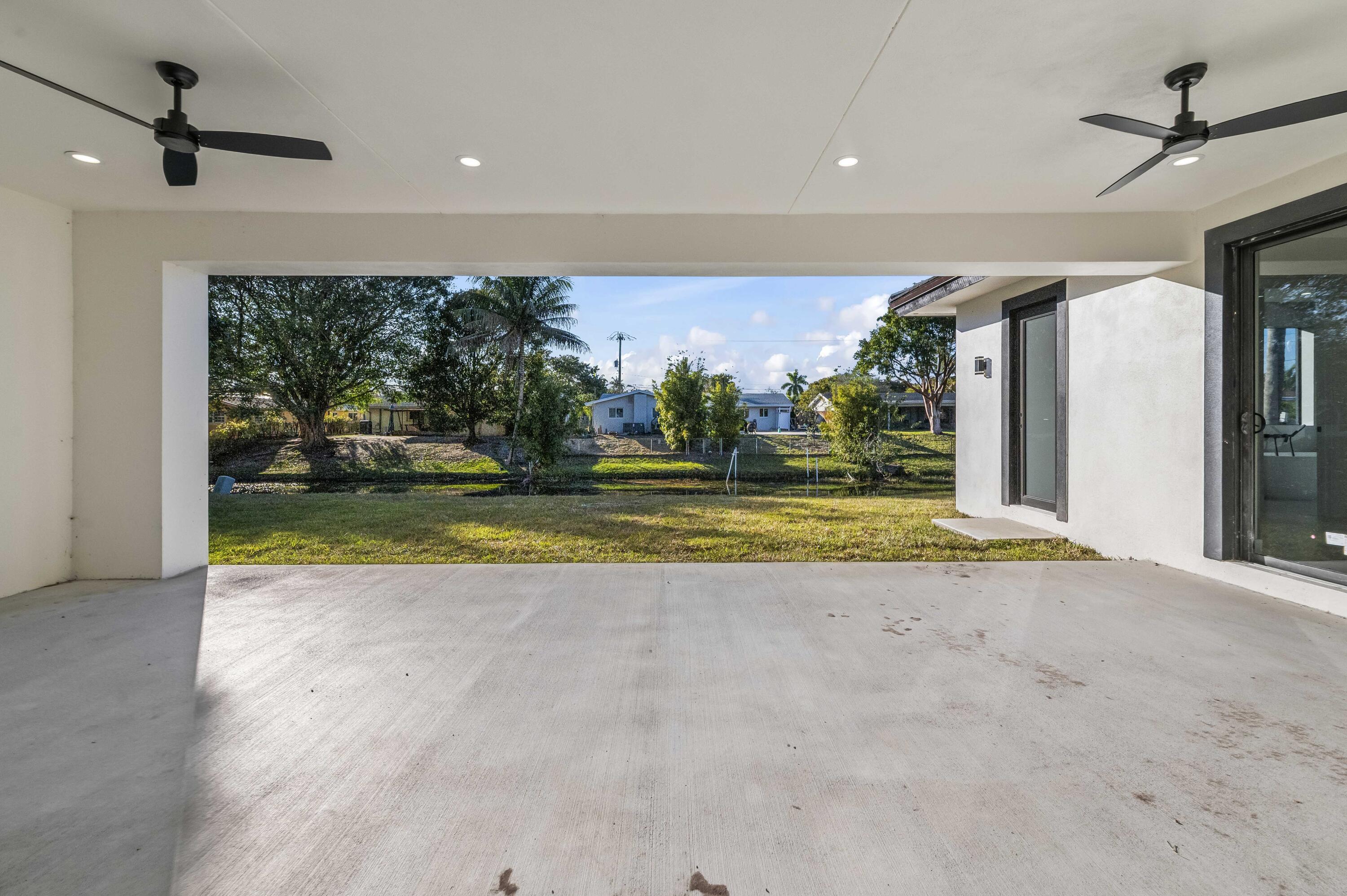 621 NW 42nd, Coconut Creek FL 33066