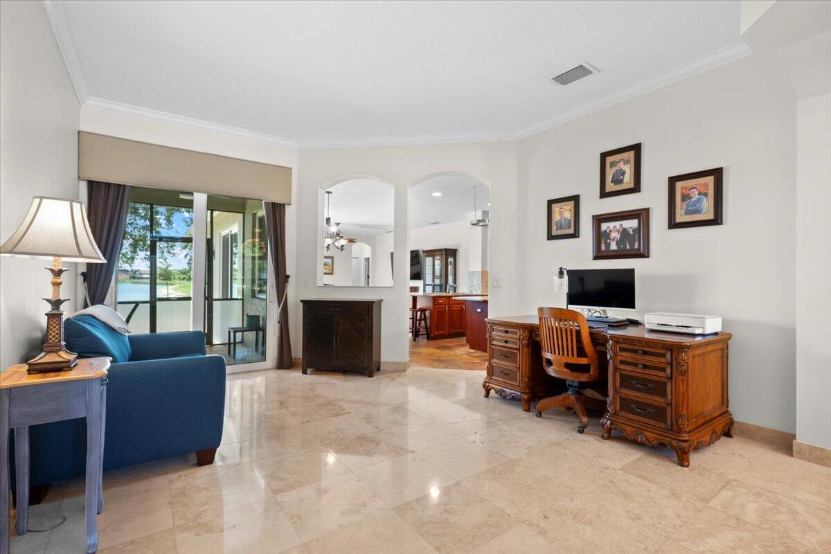 1575 Newhaven Point, West Palm Beach FL 33411