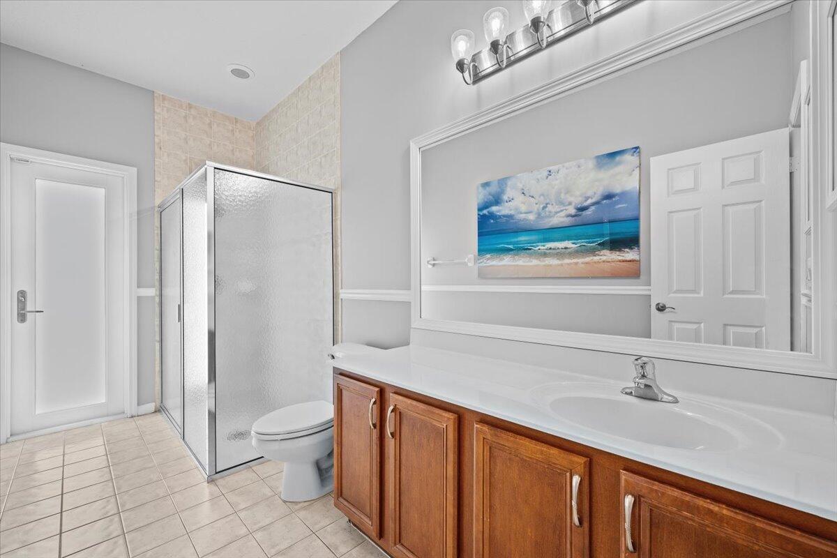 1575 Newhaven Point, West Palm Beach FL 33411