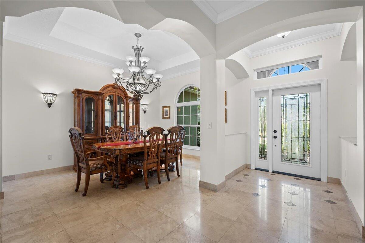 1575 Newhaven Point, West Palm Beach FL 33411