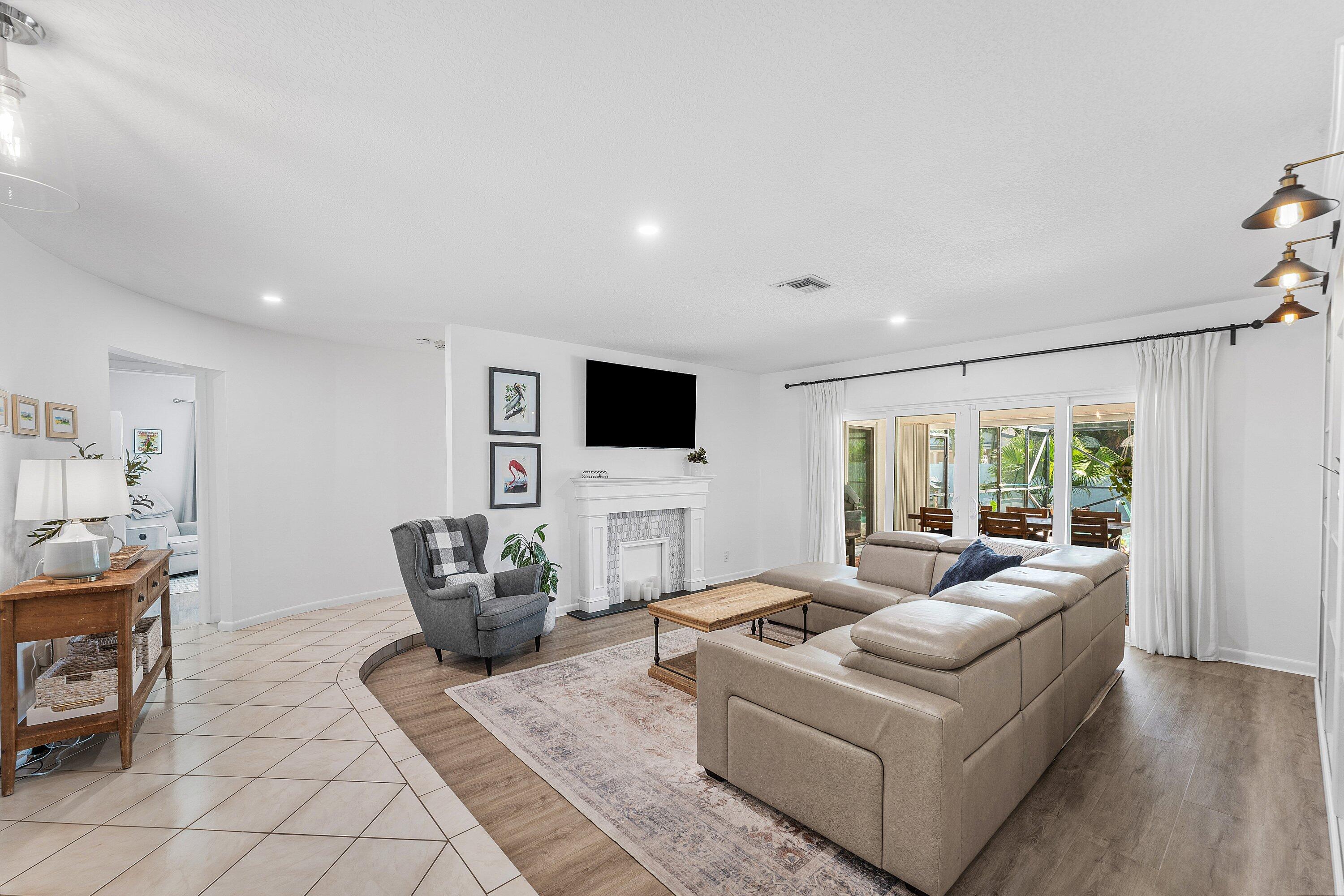 17680 Pine Needle, Boca Raton FL 33487
