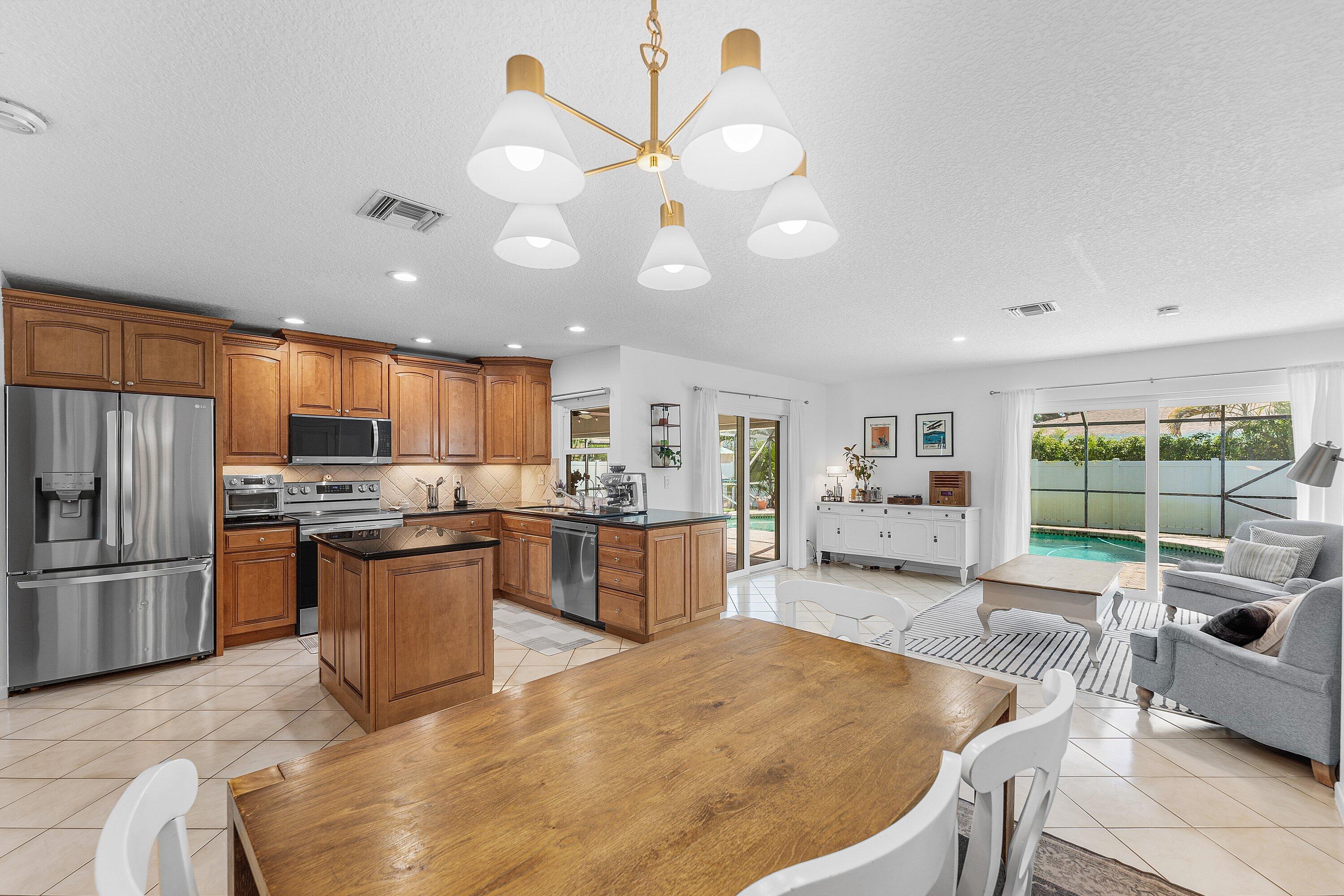 17680 Pine Needle, Boca Raton FL 33487