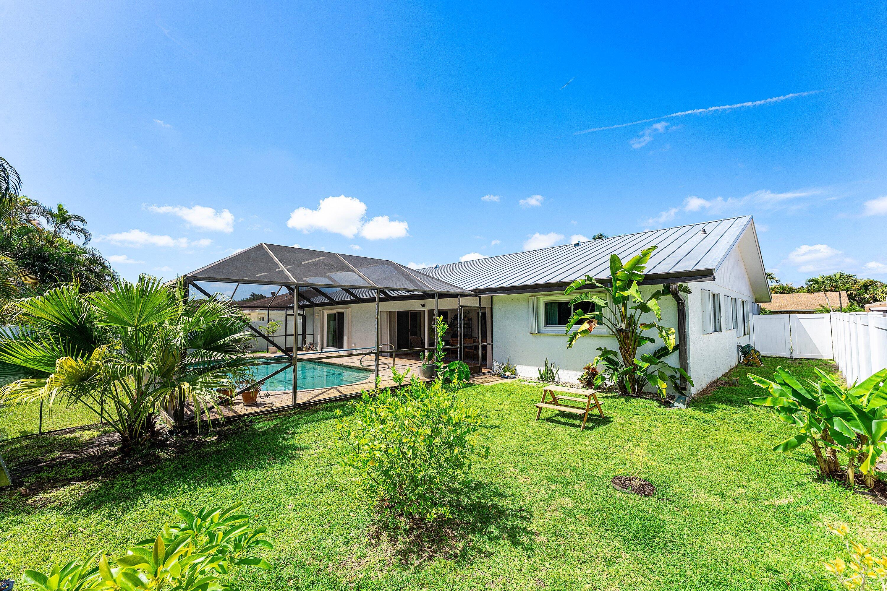 17680 Pine Needle, Boca Raton FL 33487