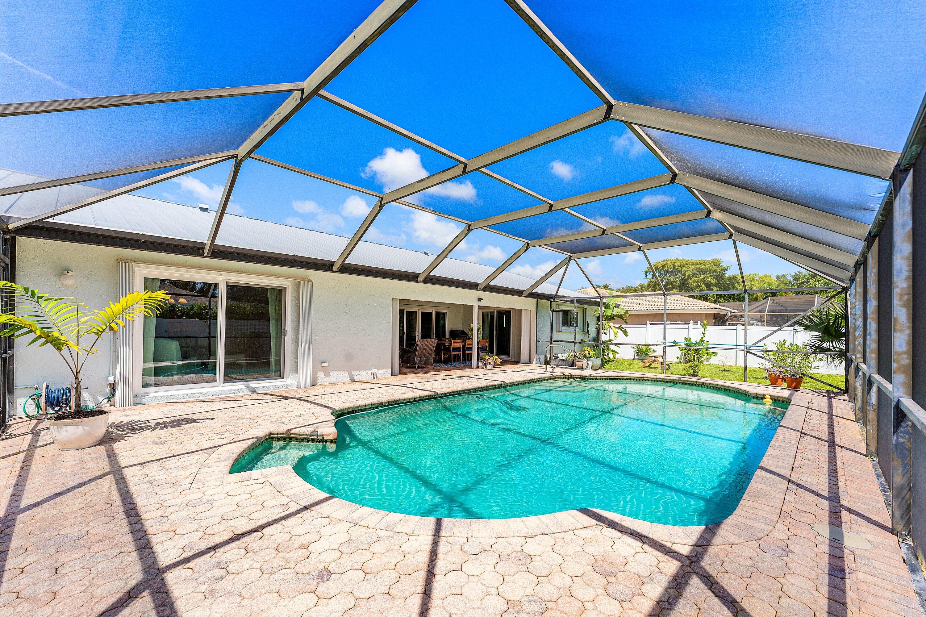 17680 Pine Needle, Boca Raton FL 33487