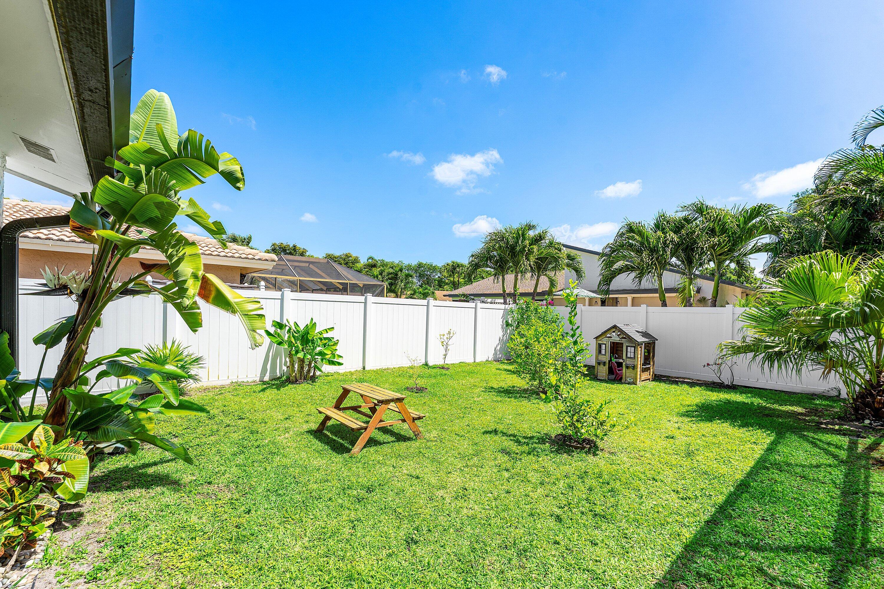 17680 Pine Needle, Boca Raton FL 33487