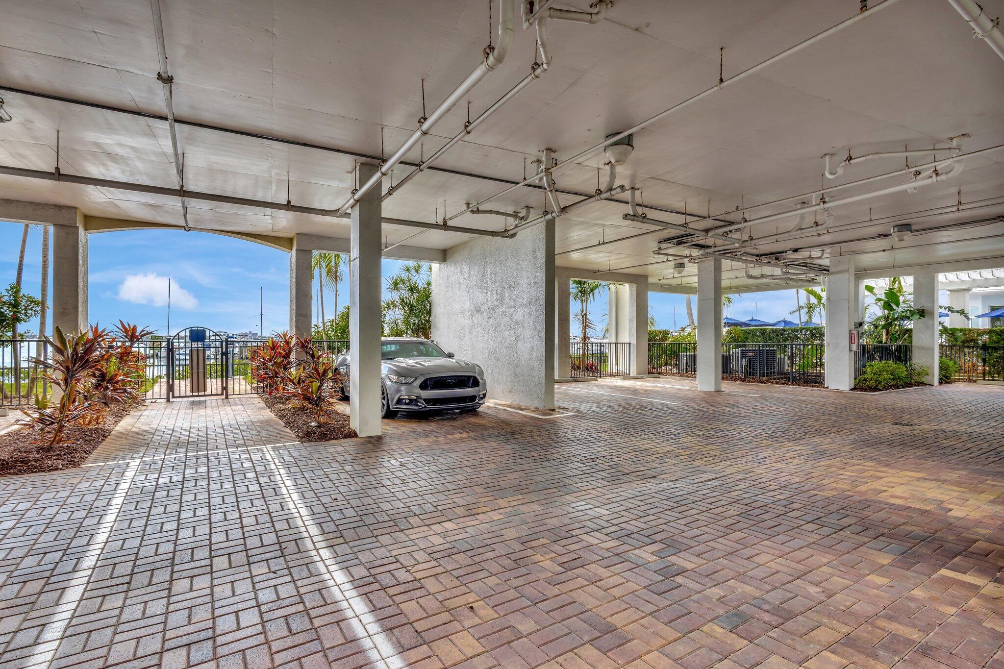 975 NW Flagler #407, Stuart FL 34994