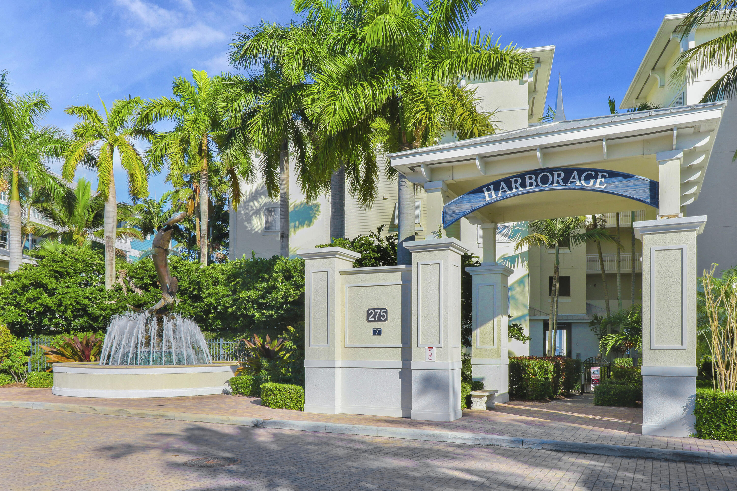 975 NW Flagler #407, Stuart FL 34994