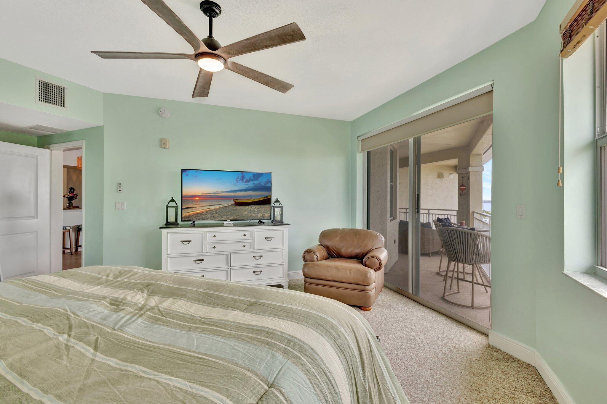 975 NW Flagler #407, Stuart FL 34994
