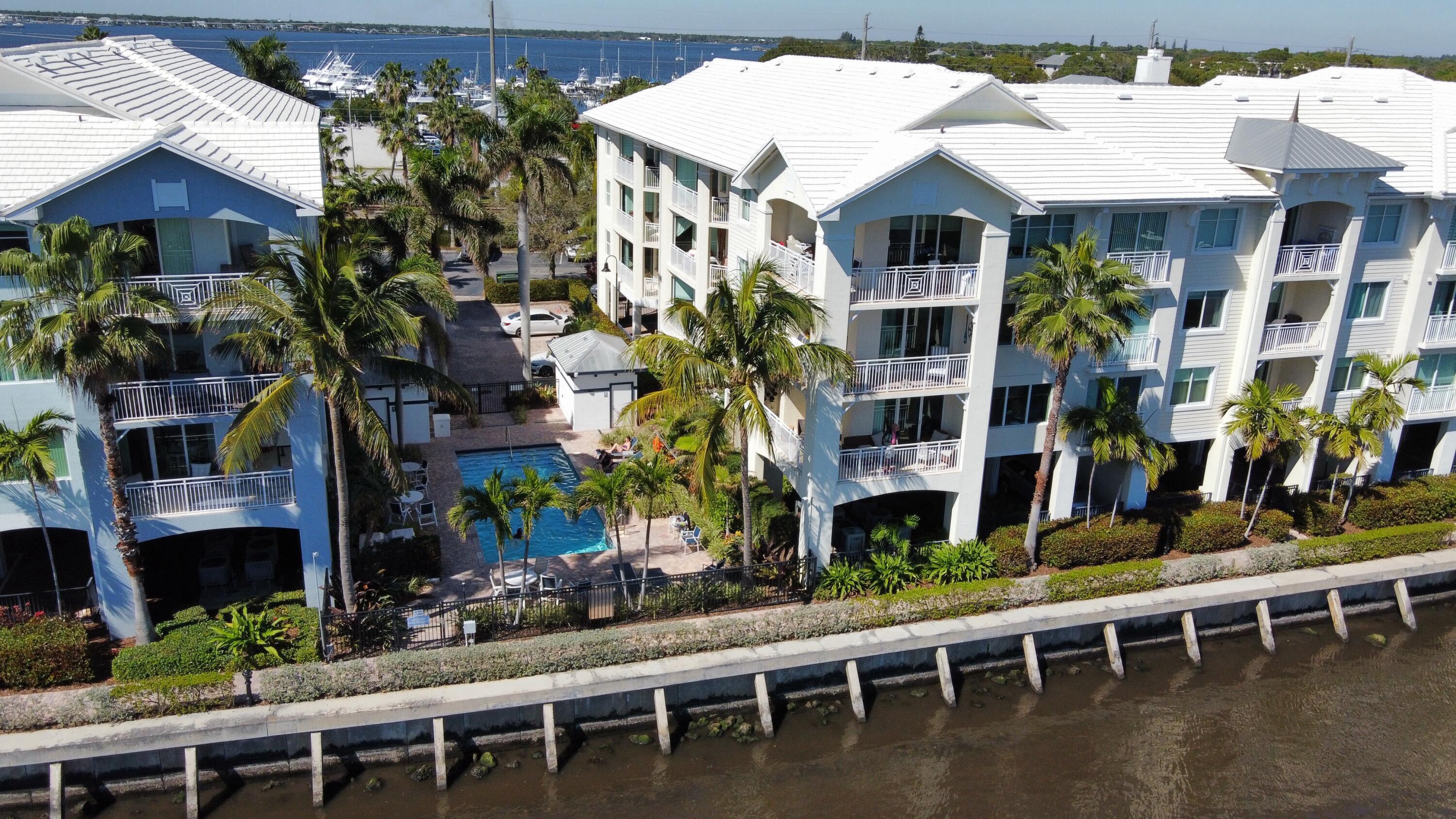 975 NW Flagler #407, Stuart FL 34994