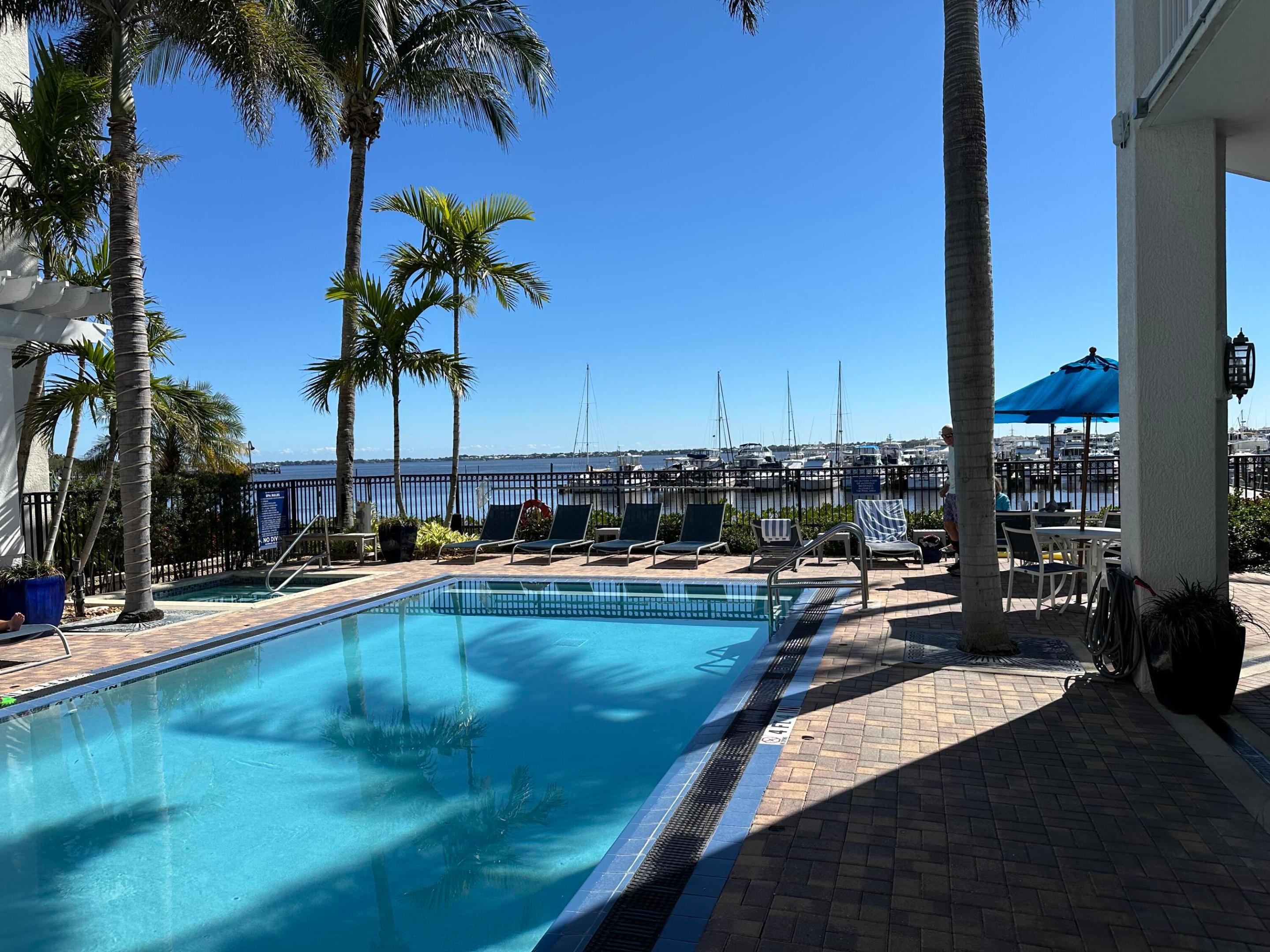 975 NW Flagler #407, Stuart FL 34994