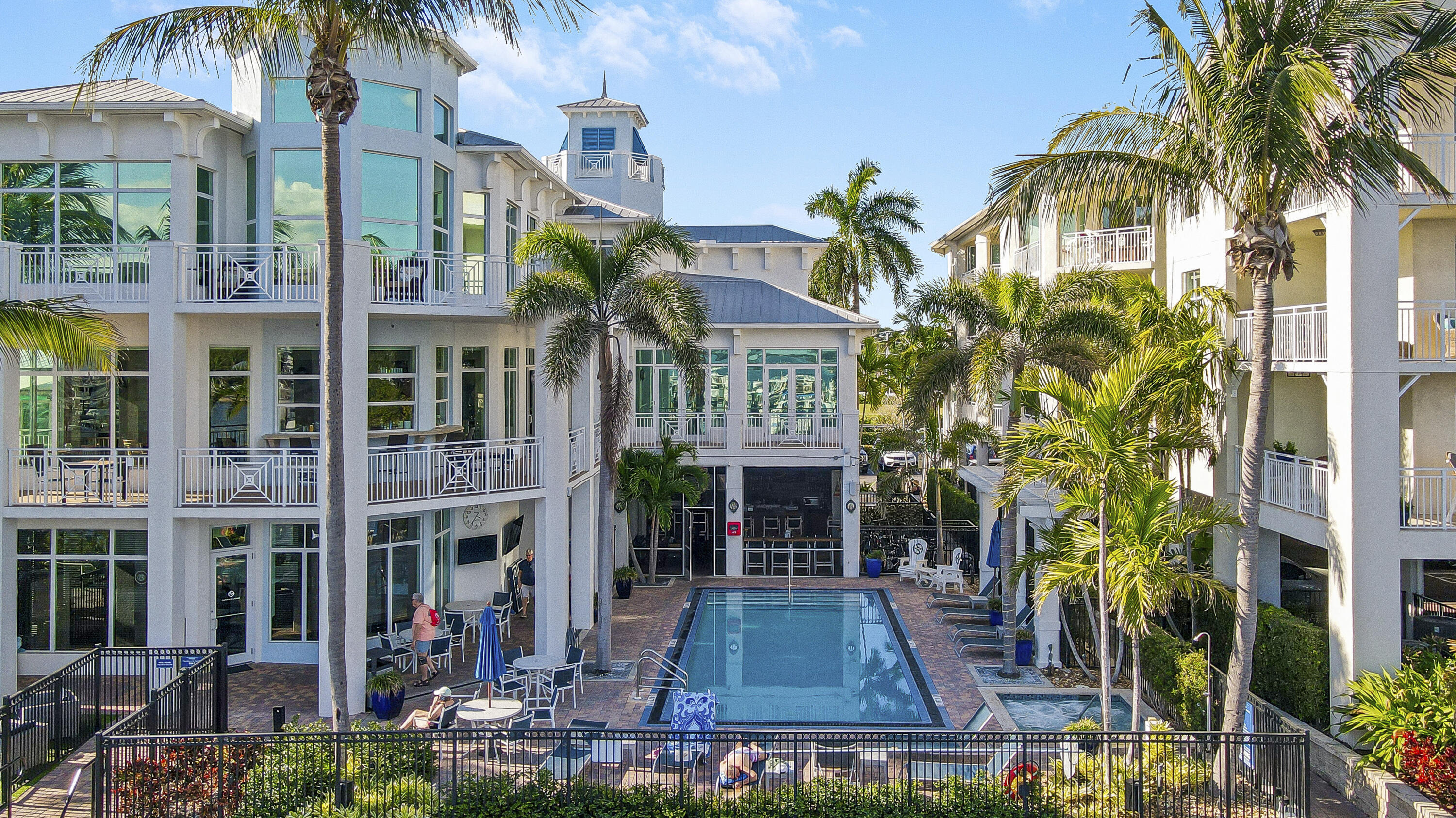 975 NW Flagler #407, Stuart FL 34994