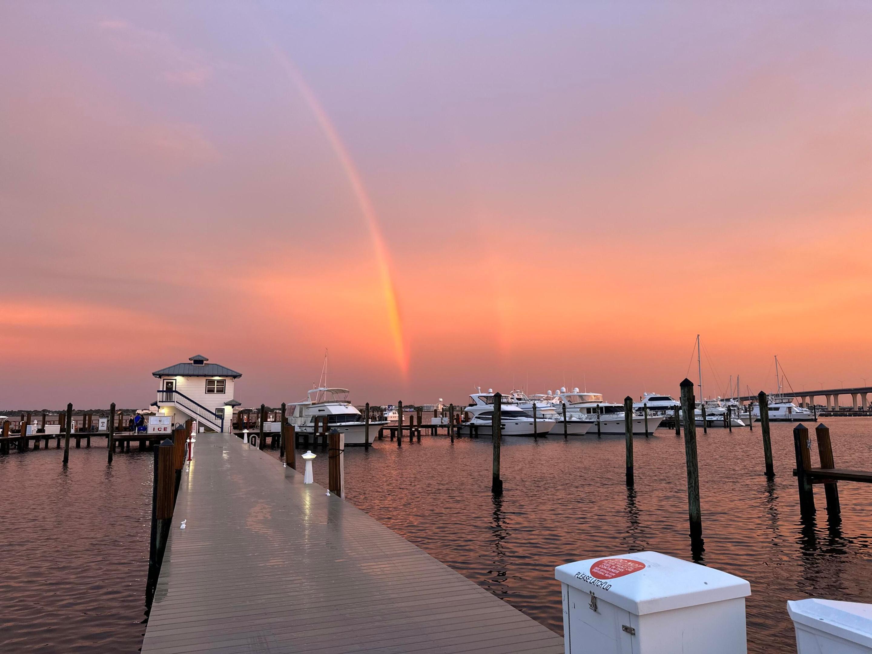 975 NW Flagler #407, Stuart FL 34994