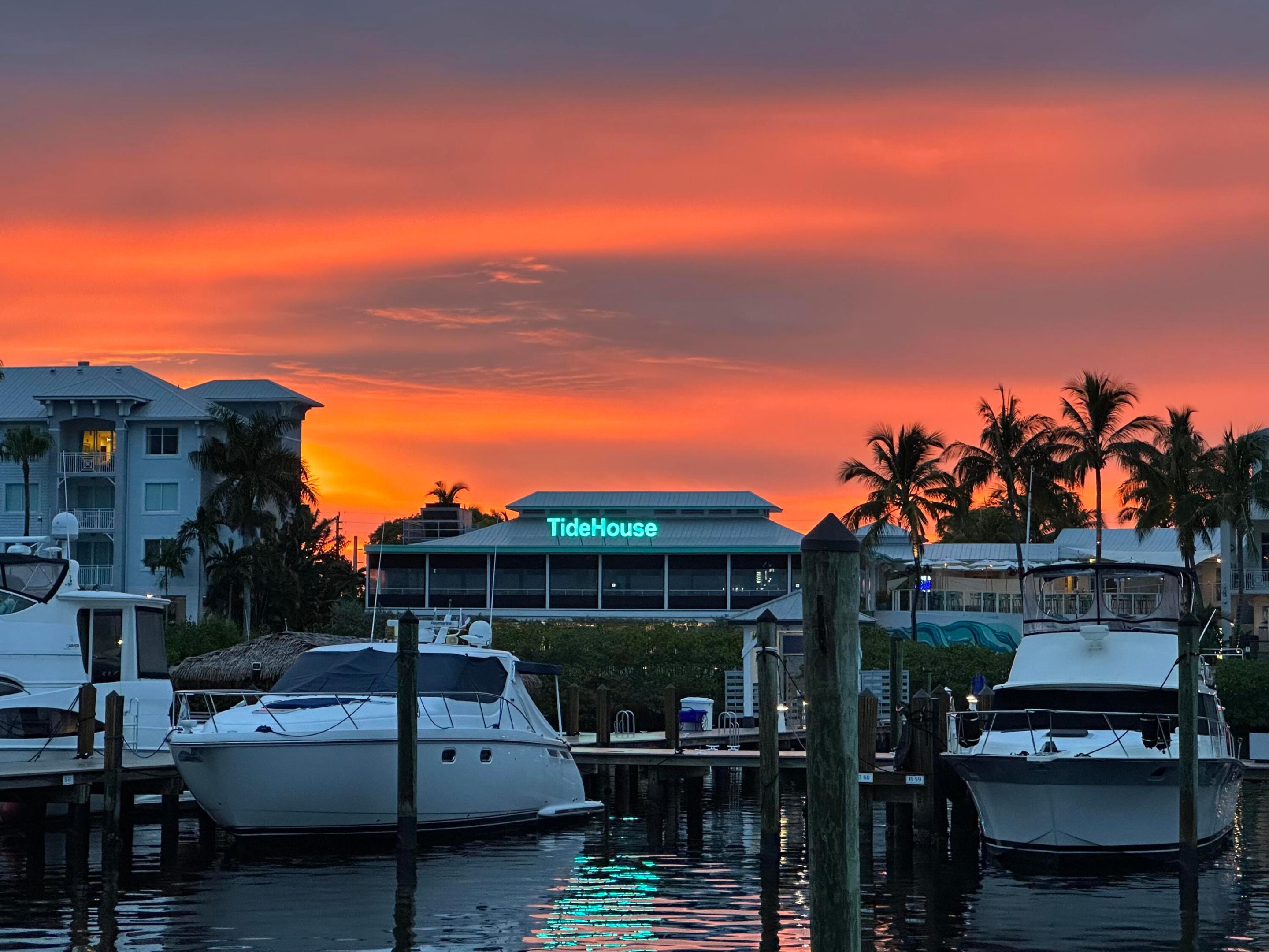 975 NW Flagler #407, Stuart FL 34994