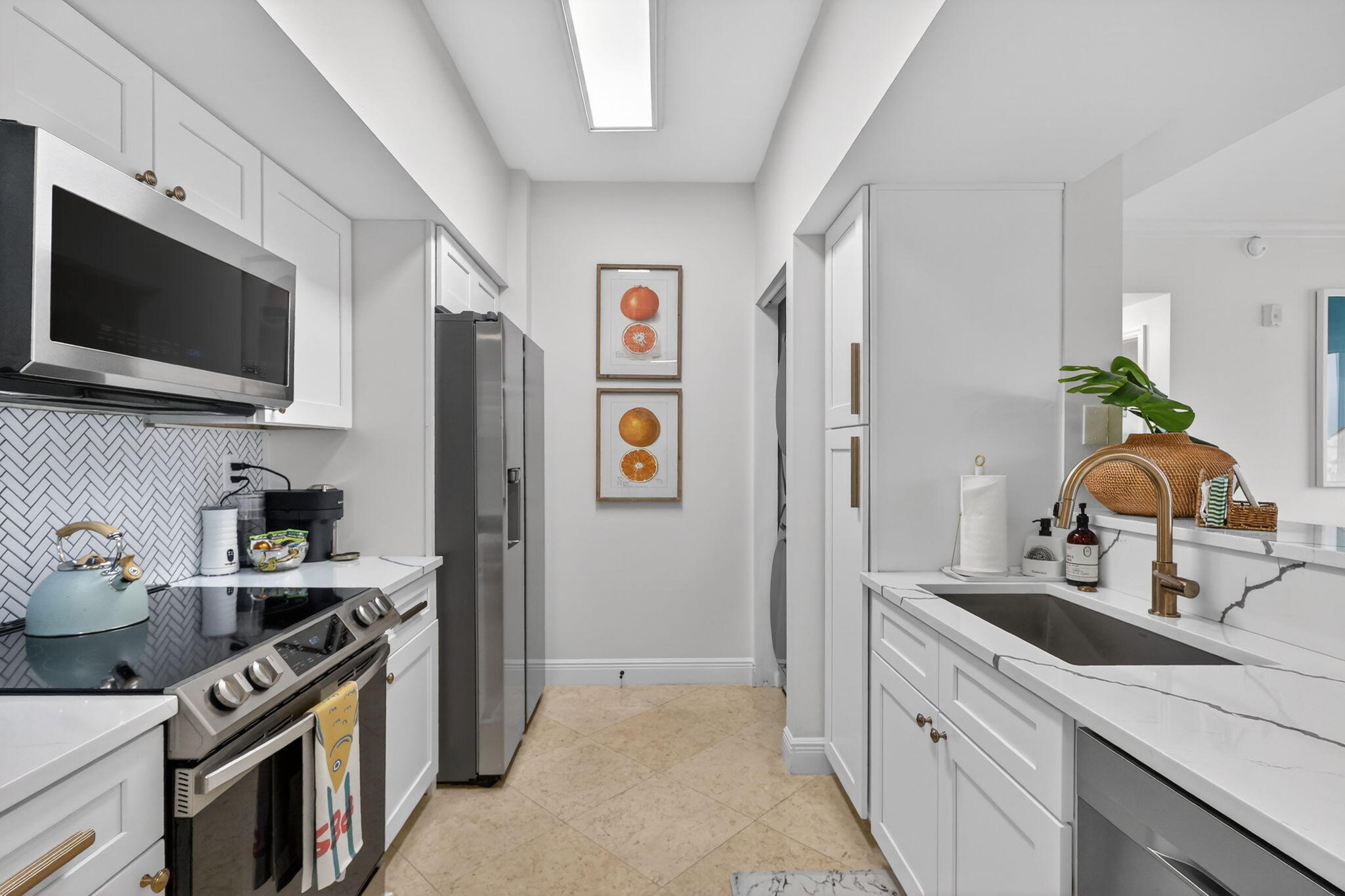 675 NW Flagler #Unit 202, Stuart FL 34994