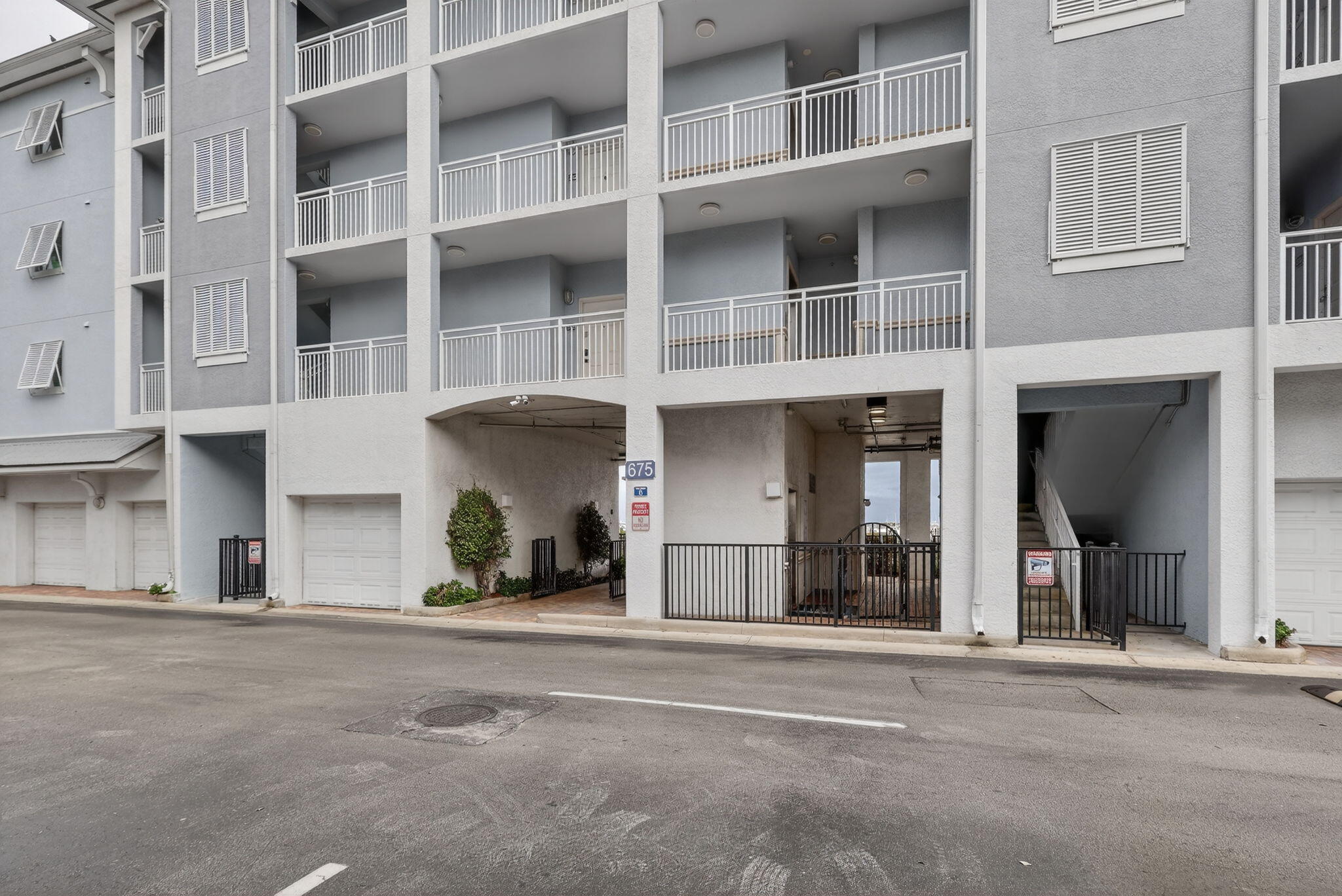 675 NW Flagler #Unit 202, Stuart FL 34994
