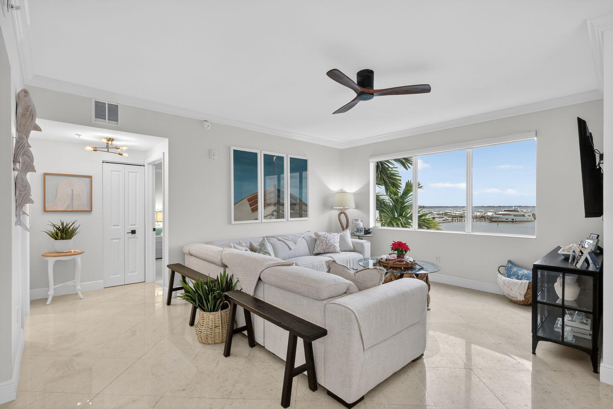 675 NW Flagler #Unit 202, Stuart FL 34994