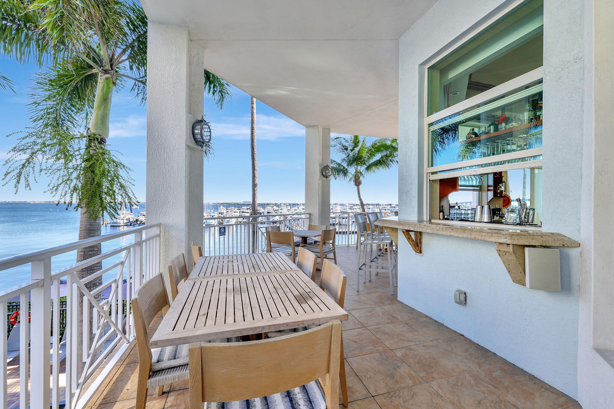 675 NW Flagler #Unit 202, Stuart FL 34994
