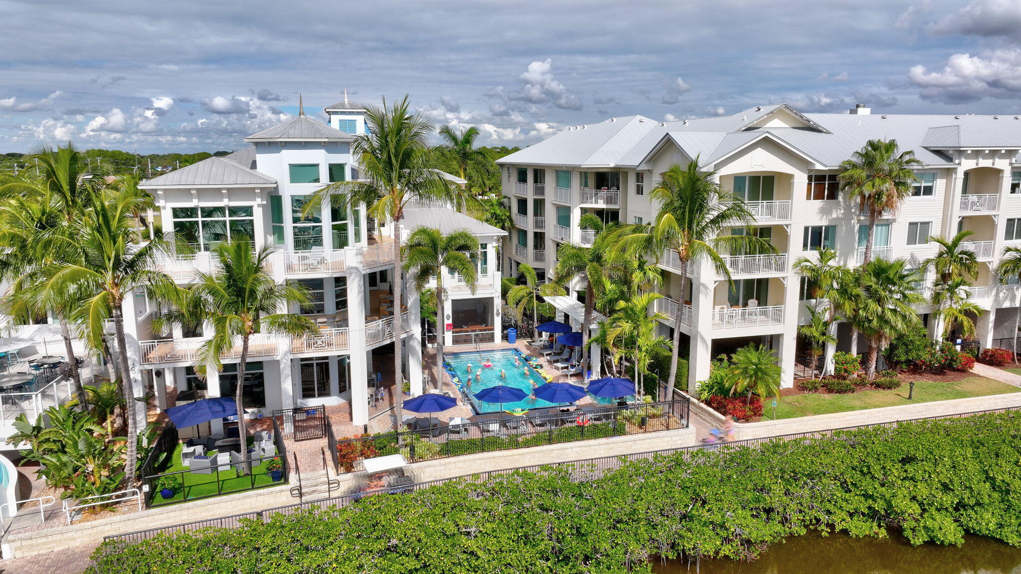 675 NW Flagler #Unit 202, Stuart FL 34994