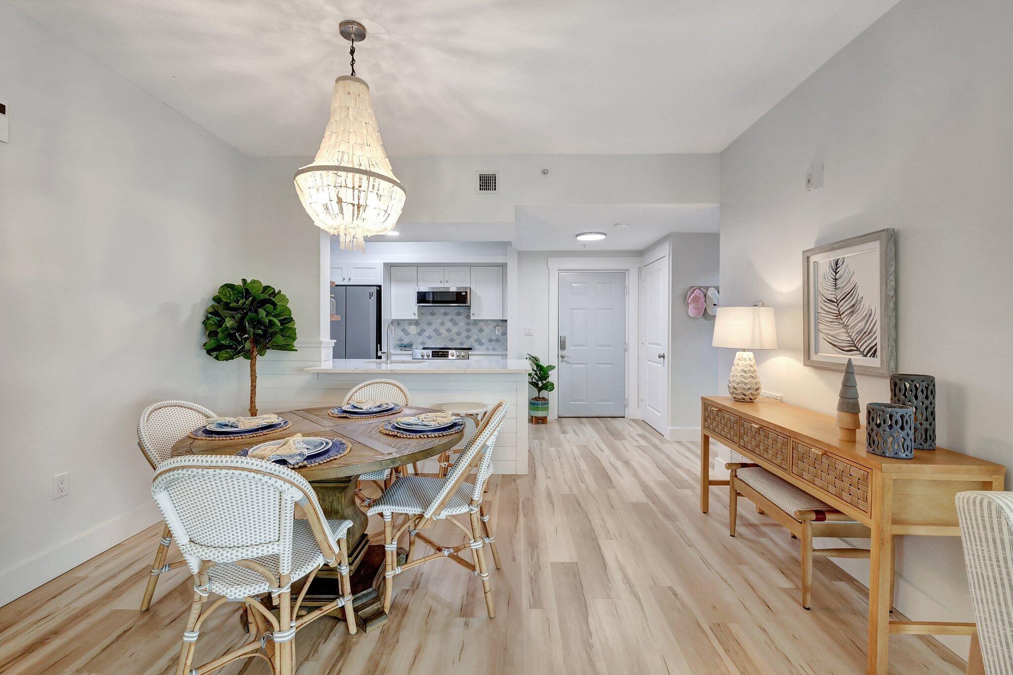 875 NW Flagler #404, Stuart FL 34994