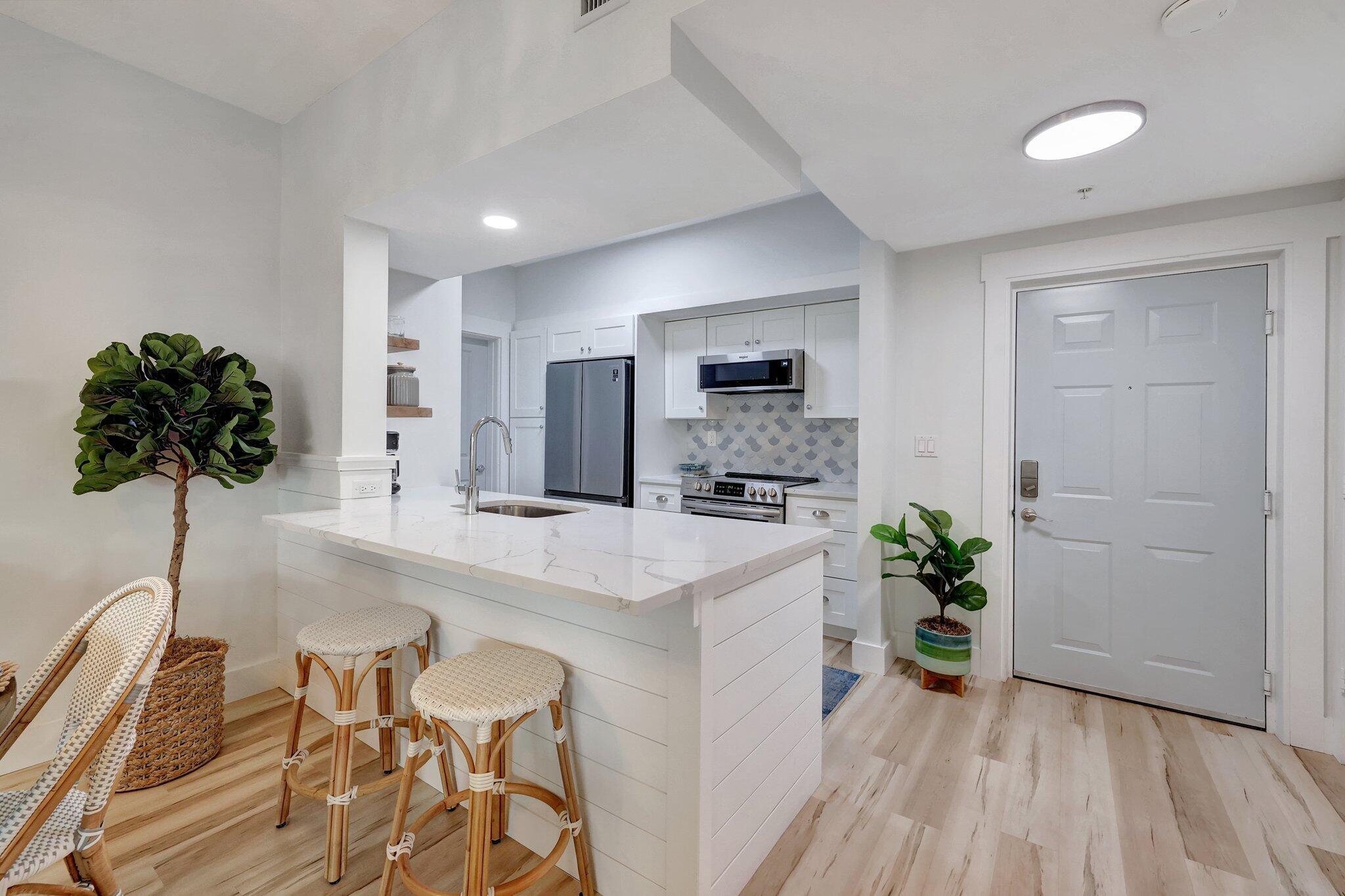 875 NW Flagler #404, Stuart FL 34994