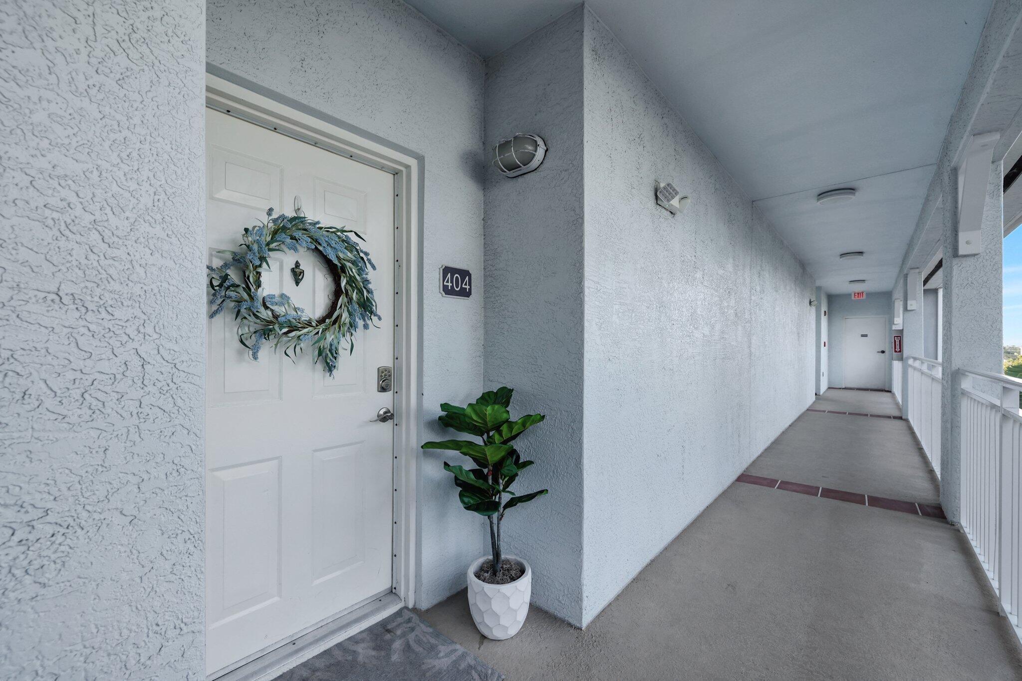 875 NW Flagler #404, Stuart FL 34994