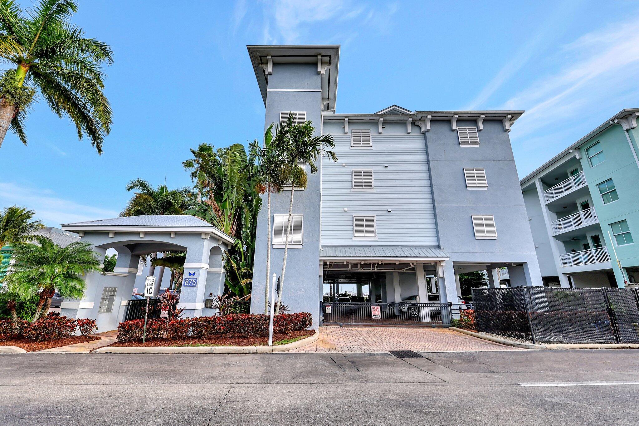 875 NW Flagler #404, Stuart FL 34994