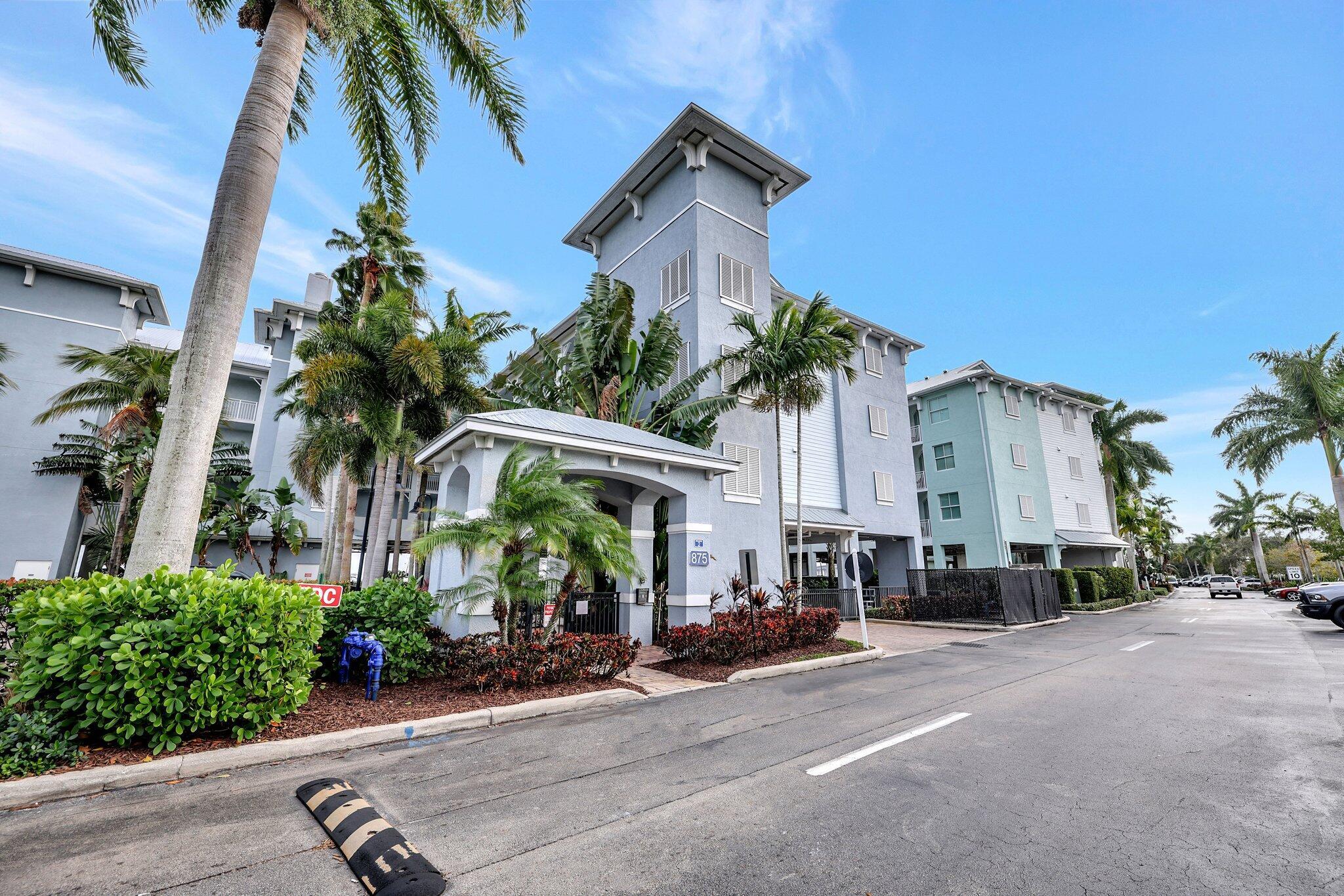 875 NW Flagler #404, Stuart FL 34994