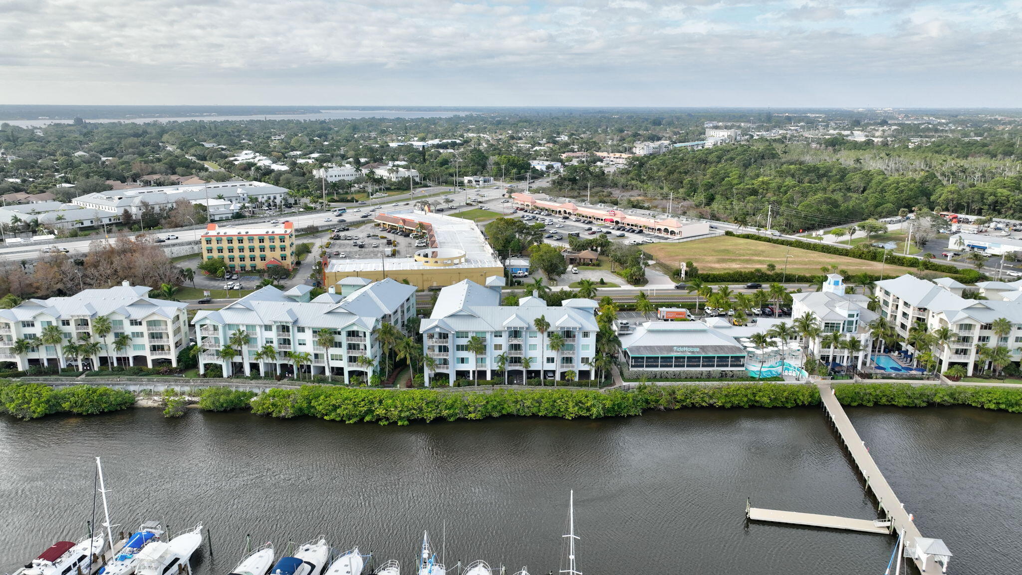 875 NW Flagler #404, Stuart FL 34994
