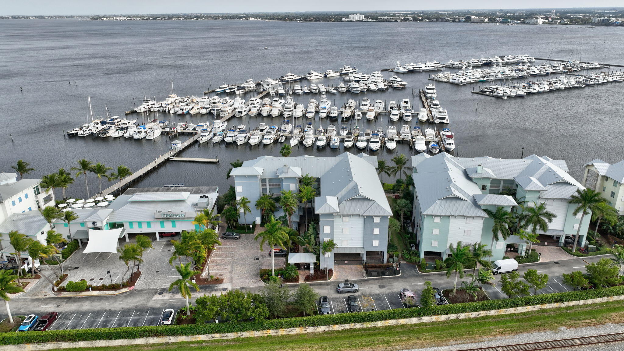 875 NW Flagler #404, Stuart FL 34994